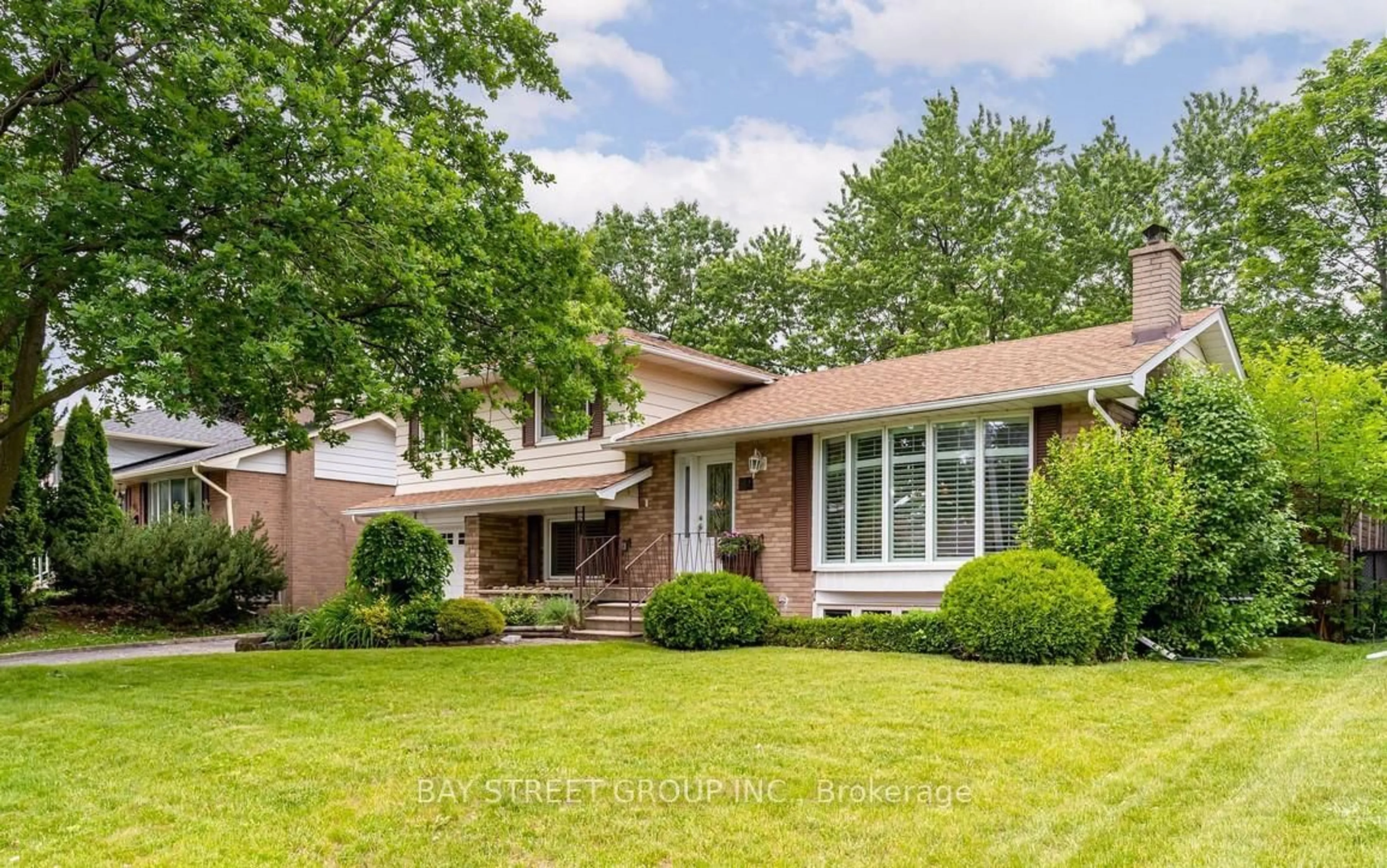 Home with brick exterior material, street for 49 Rayne Ave, Oakville Ontario L6H 1C1