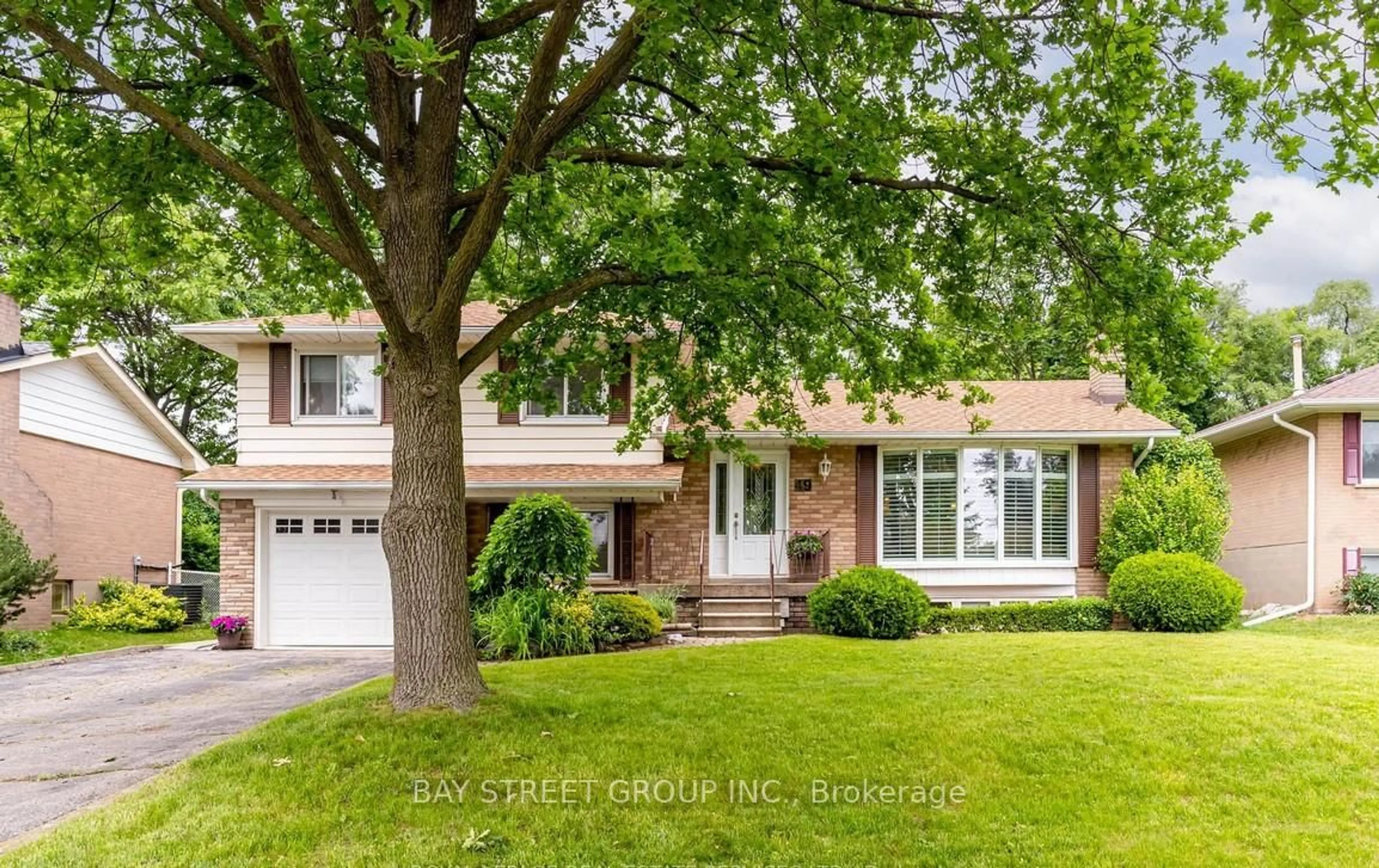 Home with brick exterior material, street for 49 Rayne Ave, Oakville Ontario L6H 1C1