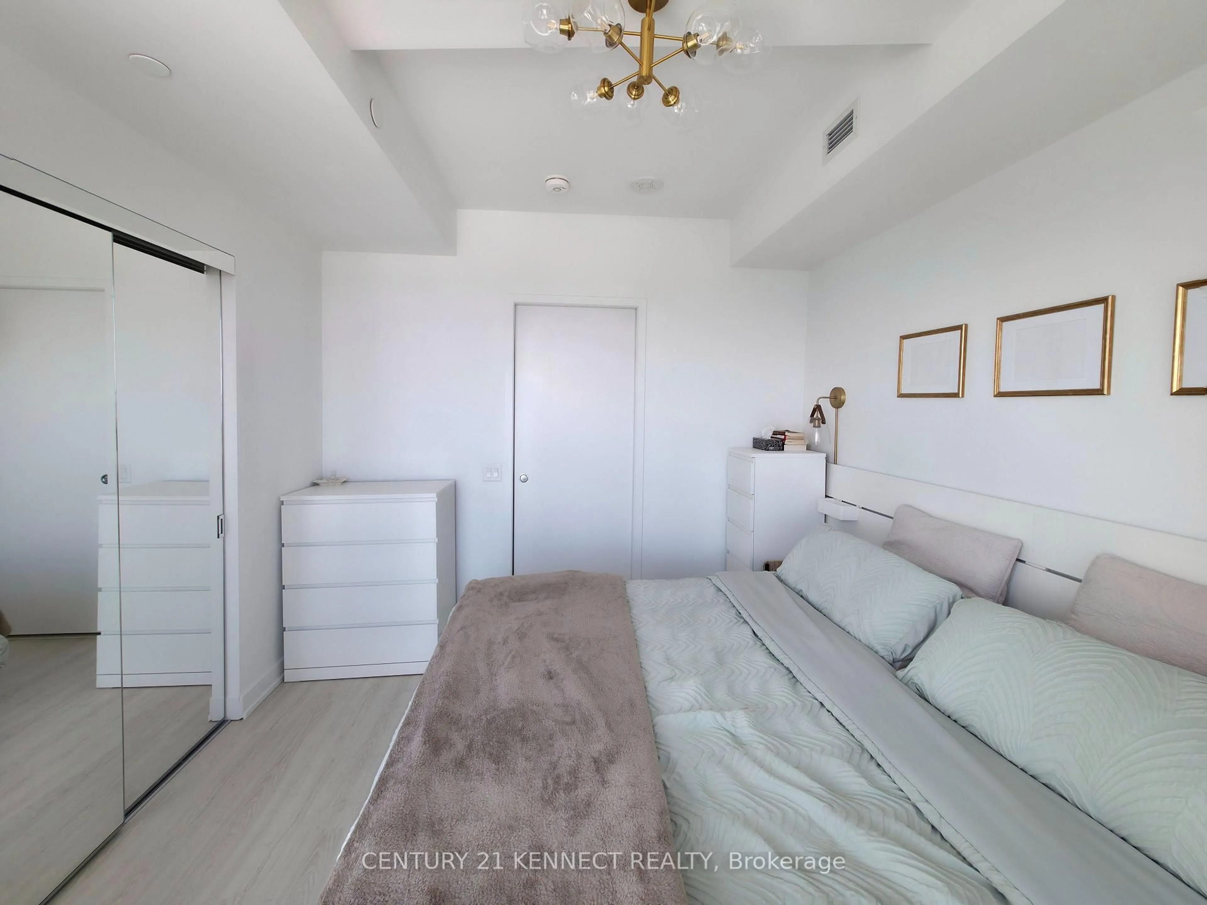 A pic of a room for 3883 Quartz Rd #5609, Mississauga Ontario L5B 0M4