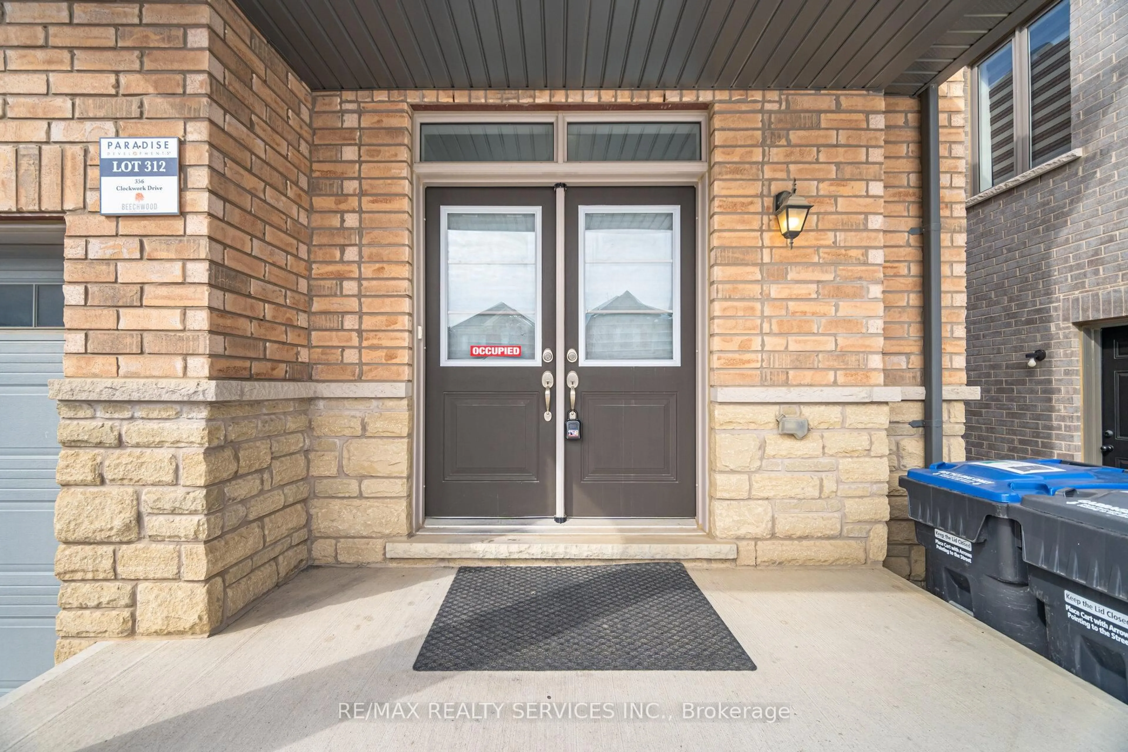 Indoor entryway for 356 clockwork Dr, Brampton Ontario L7A 5C5