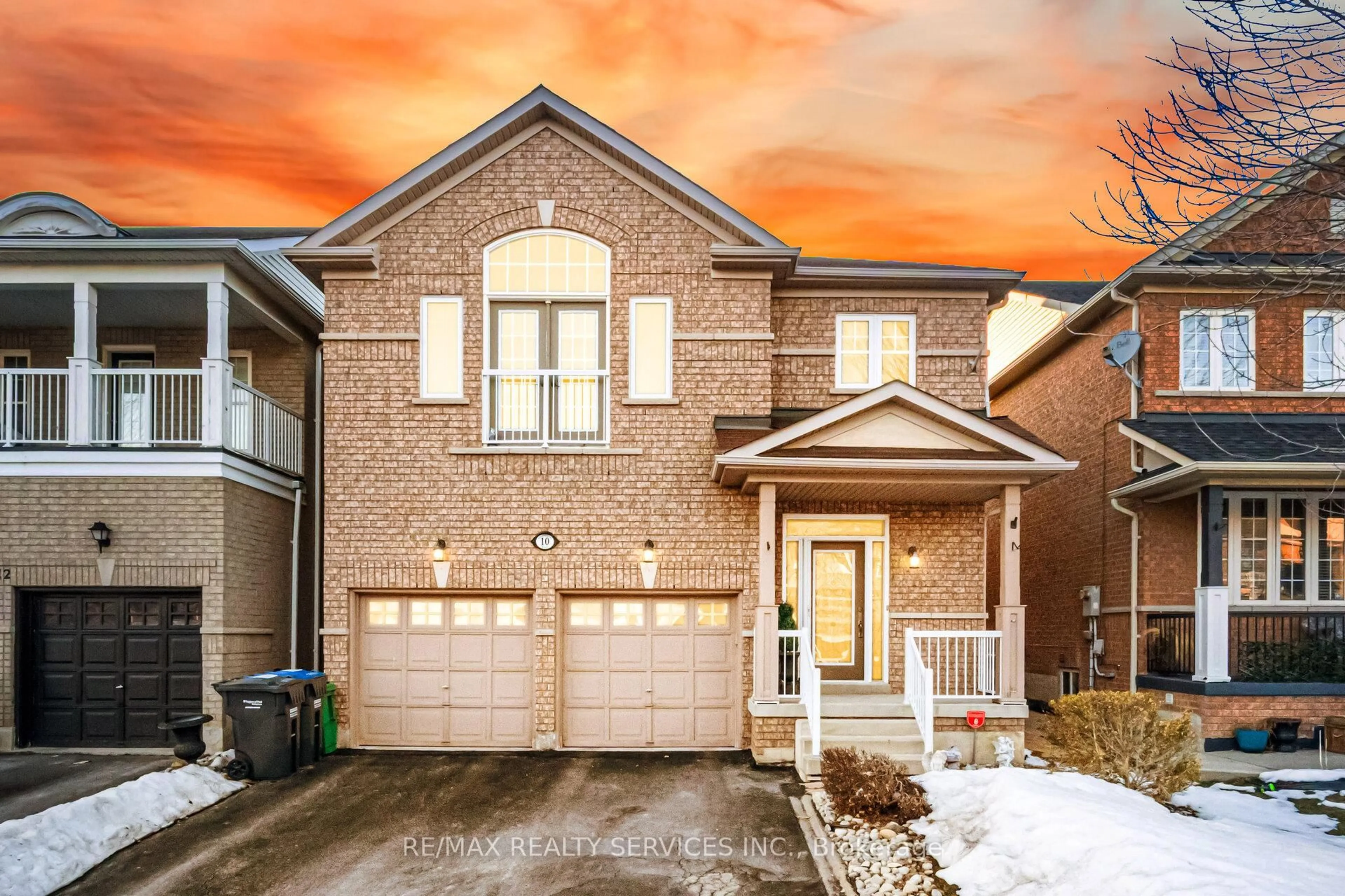 Home with brick exterior material, street for 10 GOLDNUGGET Rd, Brampton Ontario L6Y 5N7