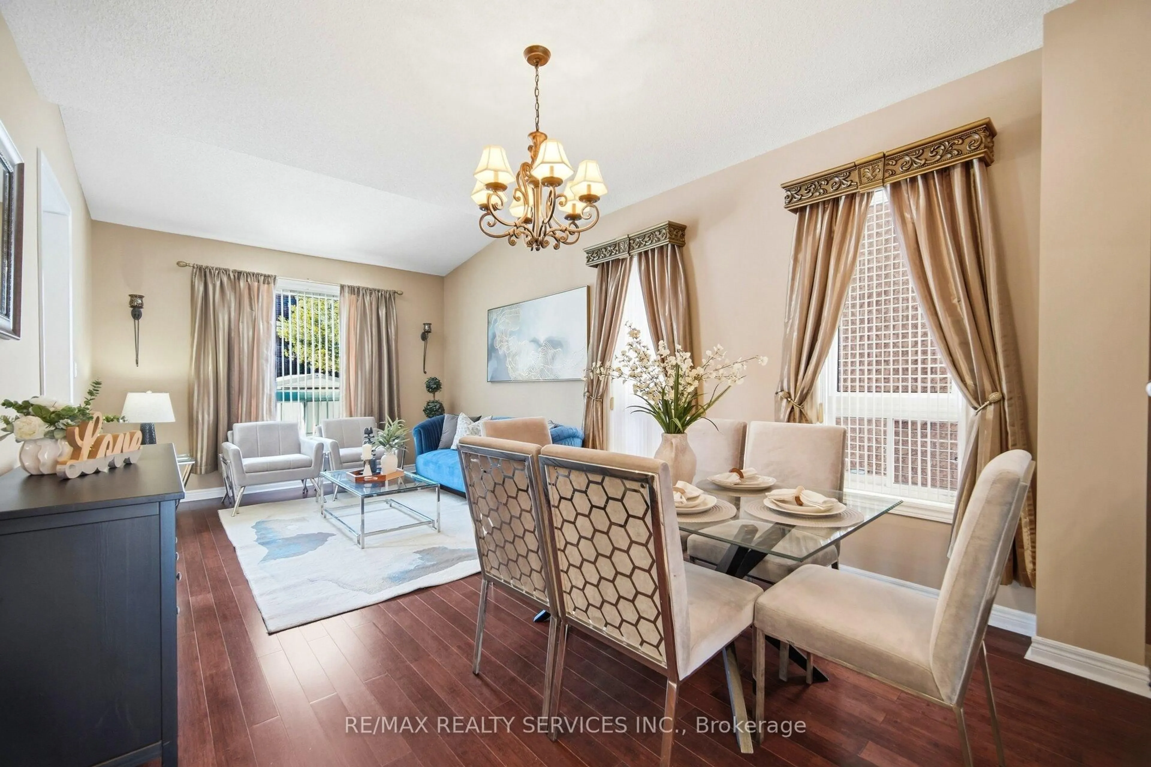 Dining room, unknown for 10 GOLDNUGGET Rd, Brampton Ontario L6Y 5N7