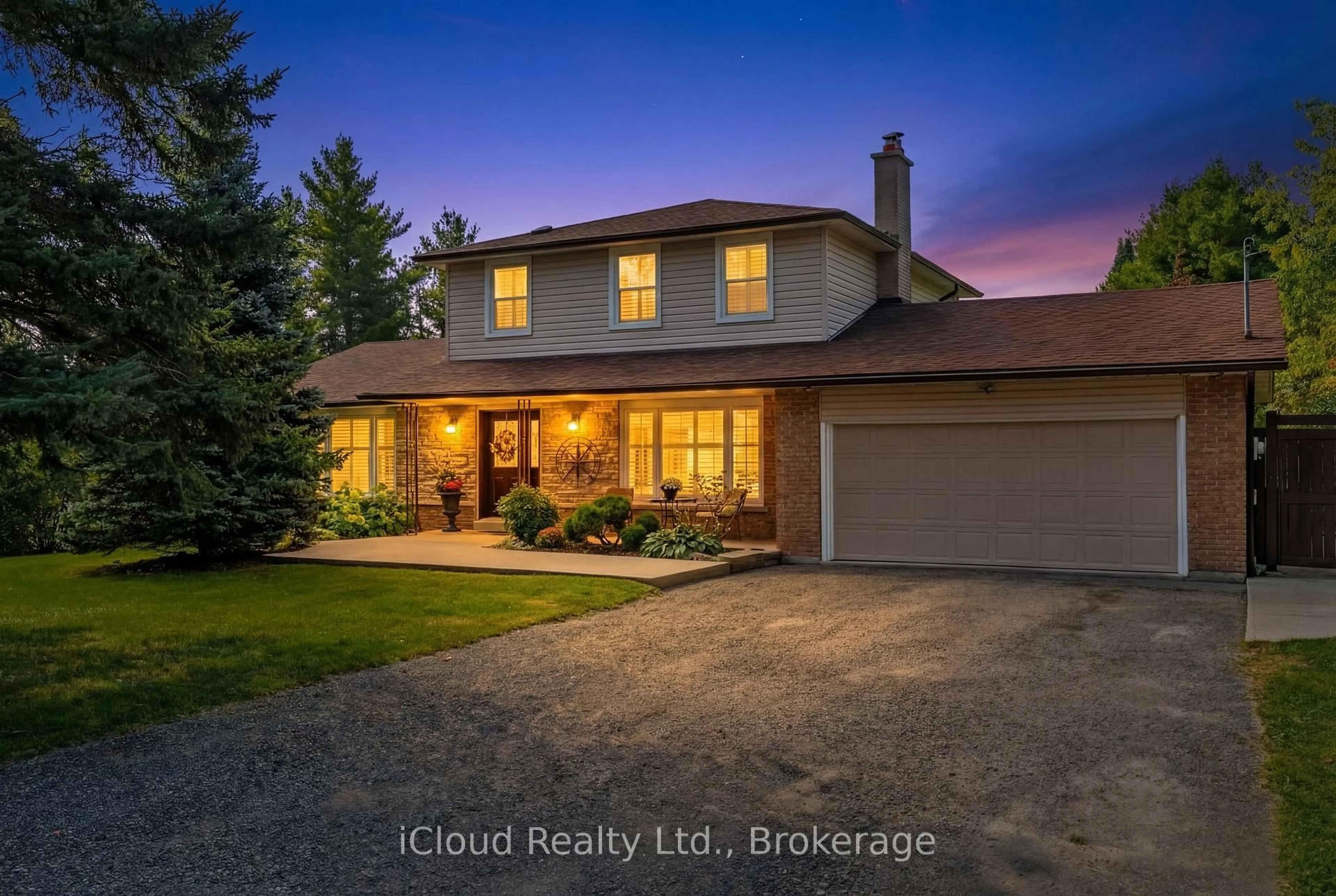 A pic from outside/outdoor area/front of a property/back of a property/a pic from drone, street for 19982 Kennedy Rd, Caledon Ontario L7K 1Y3