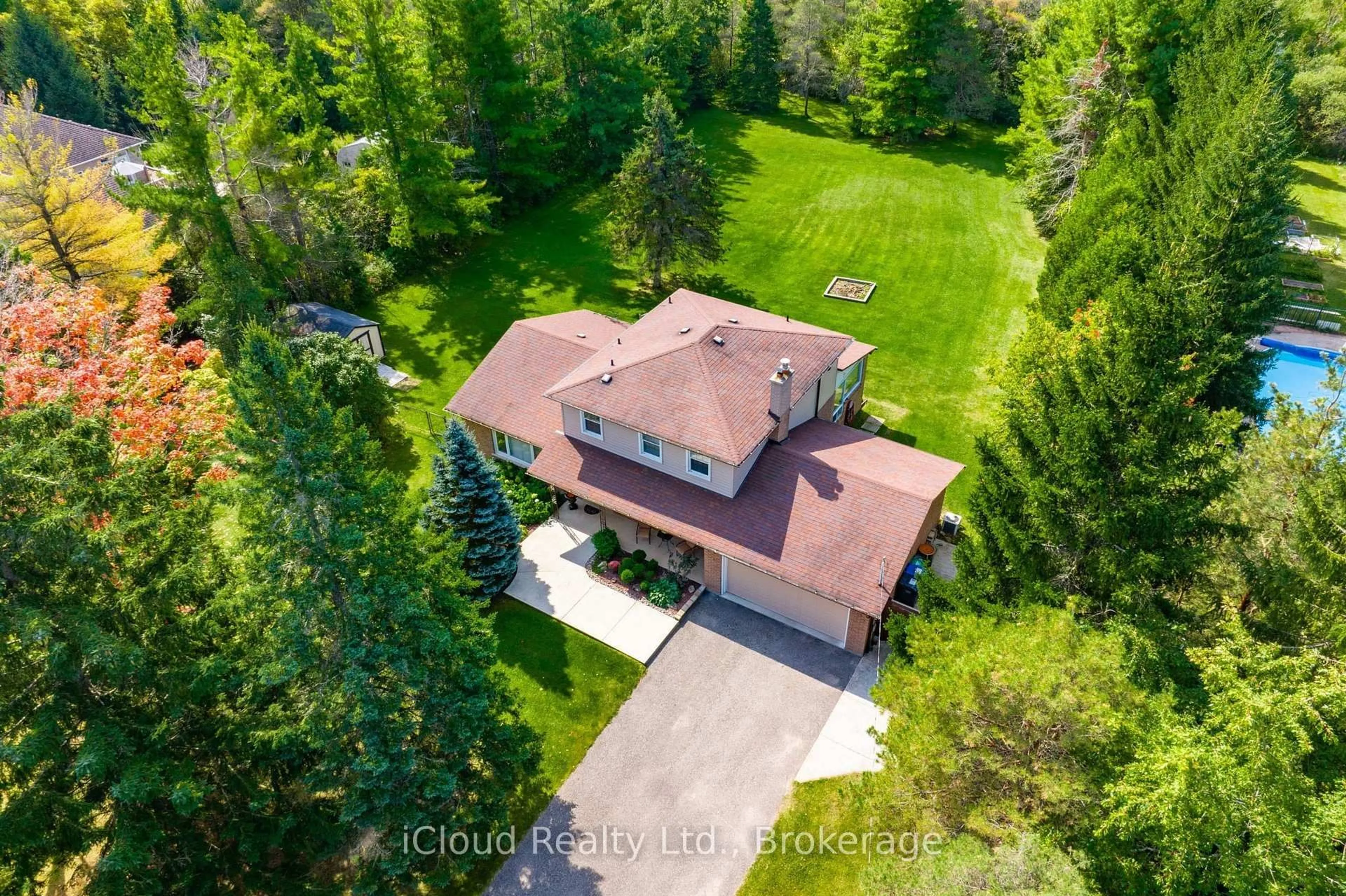 A pic from outside/outdoor area/front of a property/back of a property/a pic from drone, unknown for 19982 Kennedy Rd, Caledon Ontario L7K 1Y3
