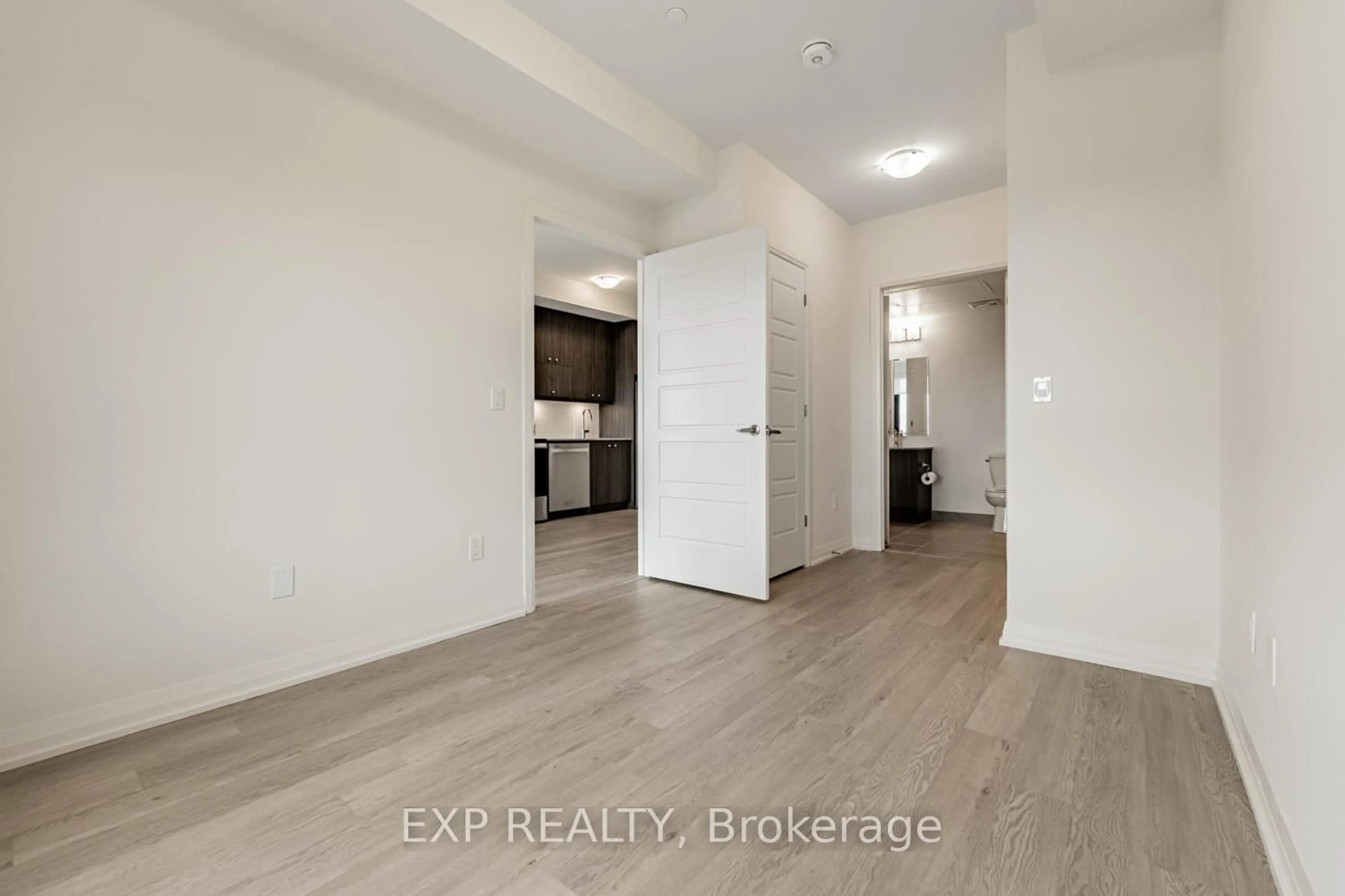 A pic of a room for 3006 WILLIAM CUTMORE Blvd #PH1210, Oakville Ontario L6H 8A4