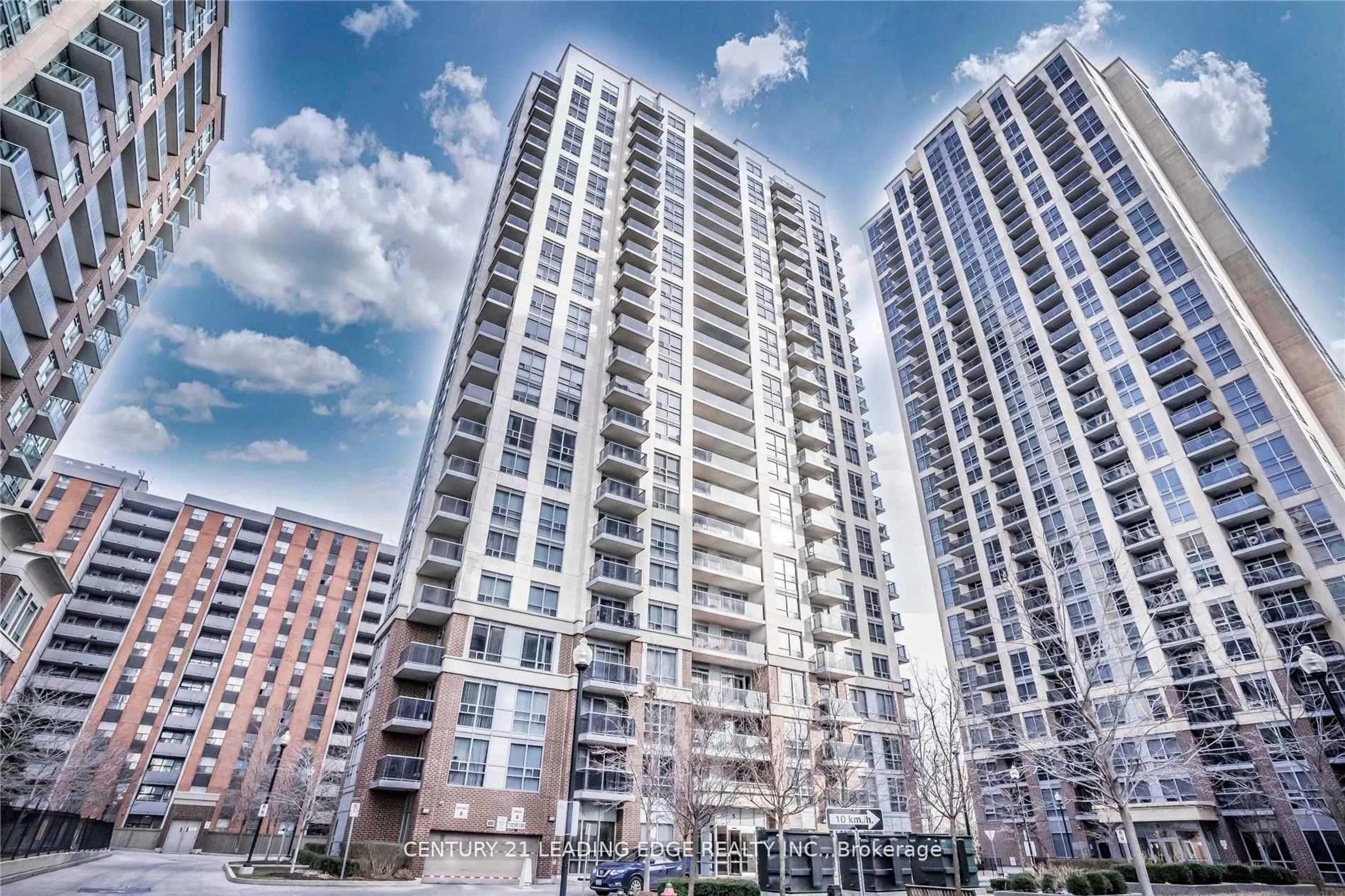 Patio, building for 5 Michael Power Pl #505, Toronto Ontario M9A 0A3