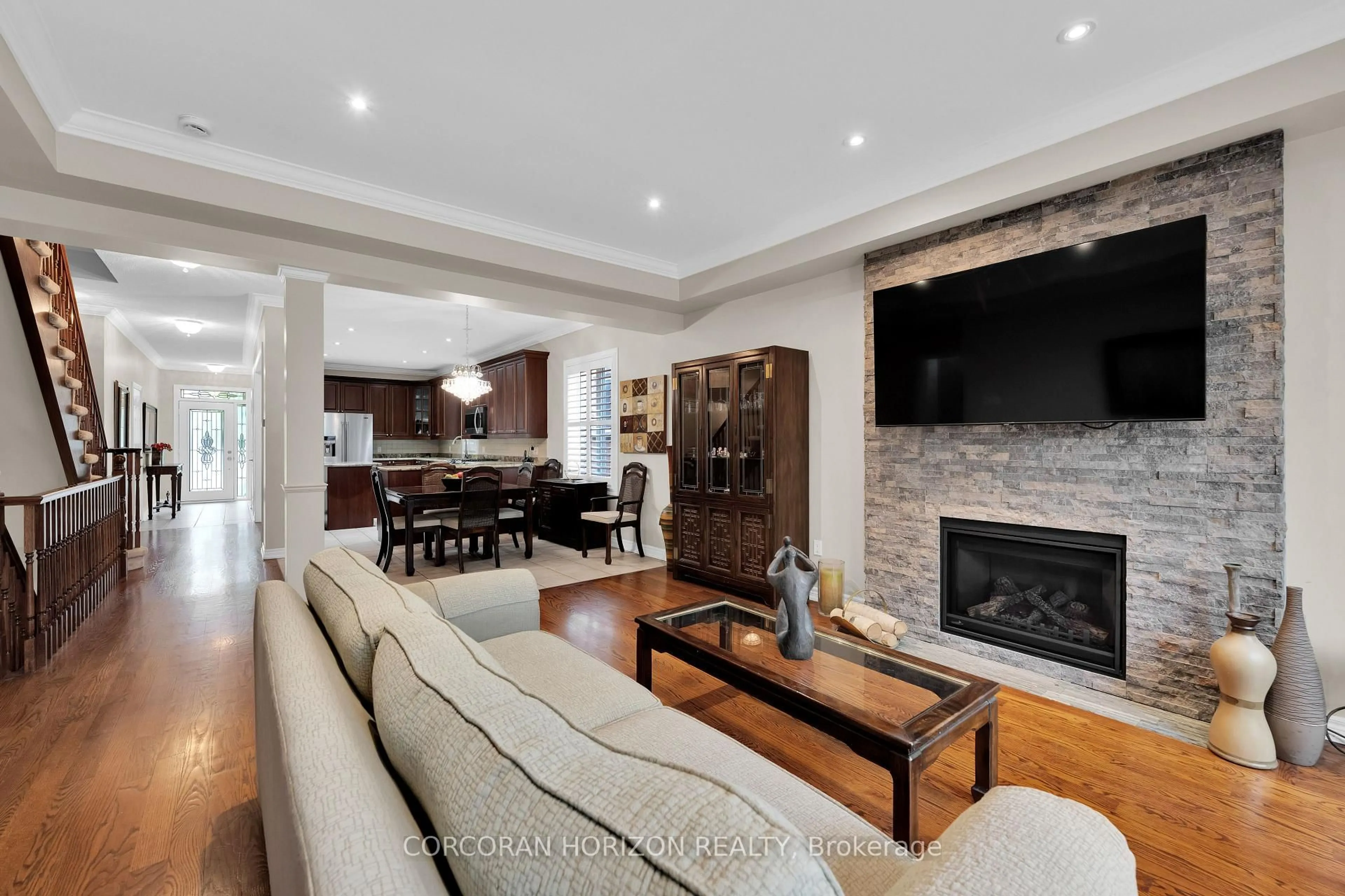 Living room with furniture, unknown for 3269 Stocksbridge Ave, Oakville Ontario L6M 0E3