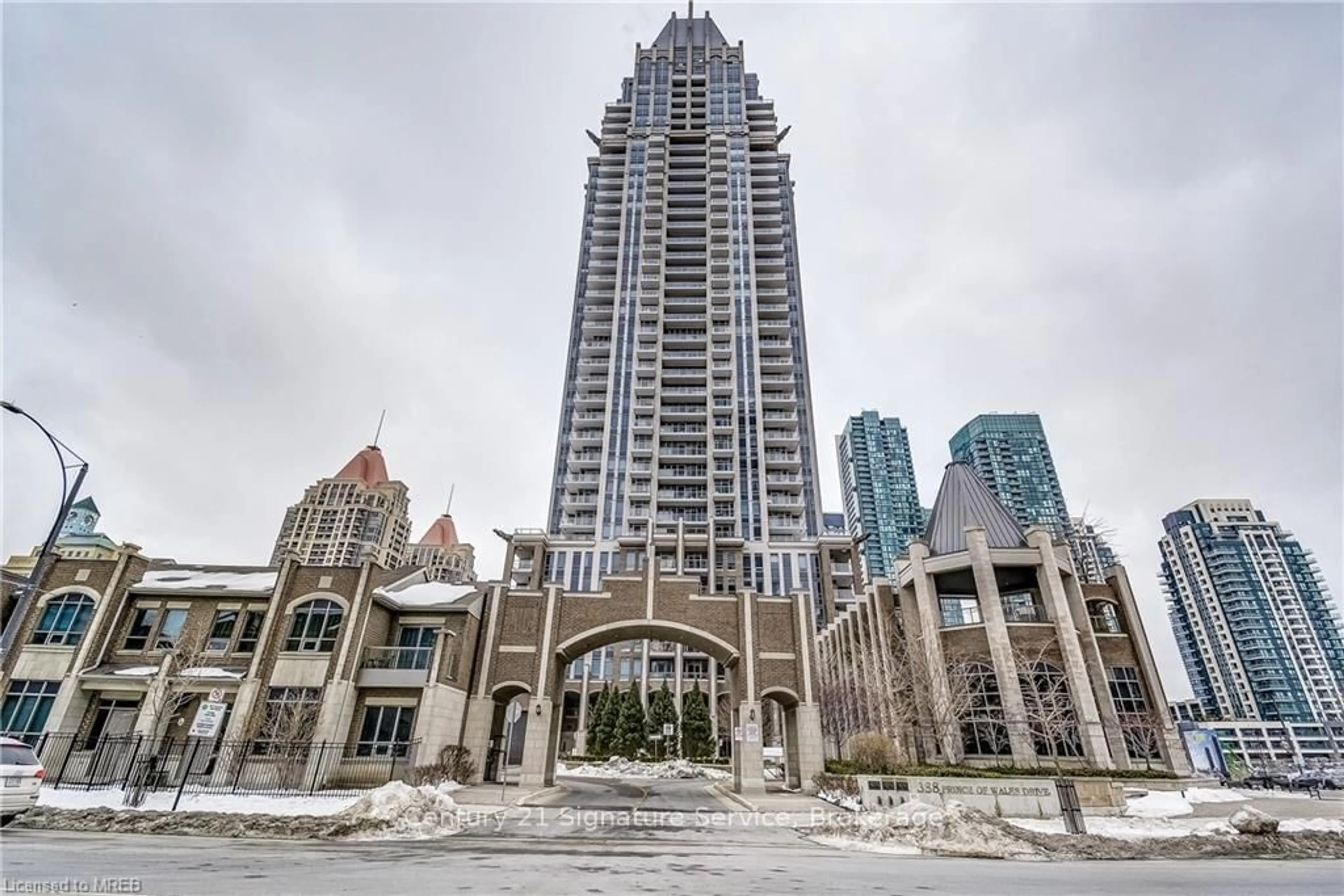 Indoor foyer for 388 Prince Of Wales Dr #2202, Mississauga Ontario L5B 0A1