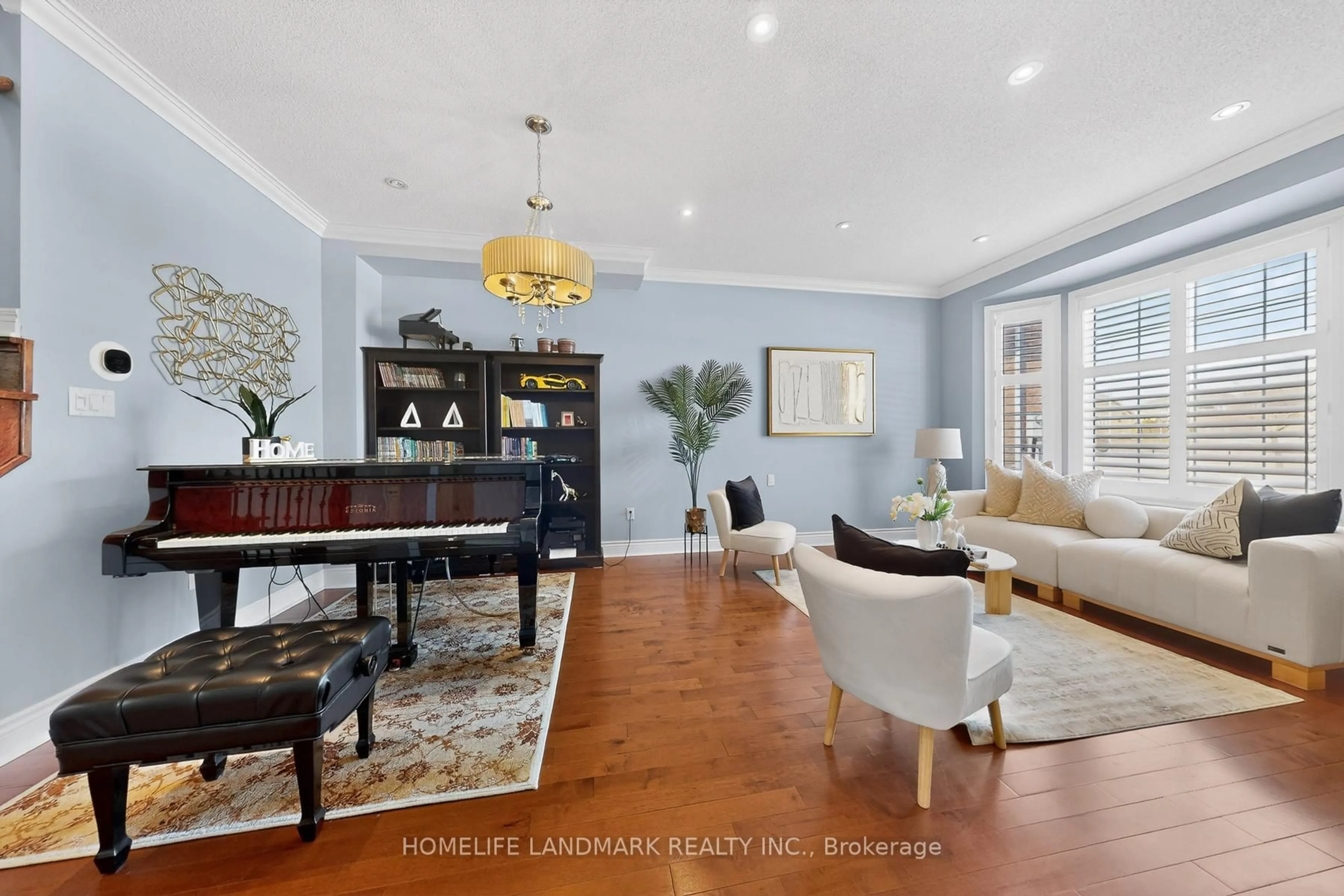 Living room with furniture, unknown for 552 Morning Dove Dr, Oakville Ontario L6H 7L3