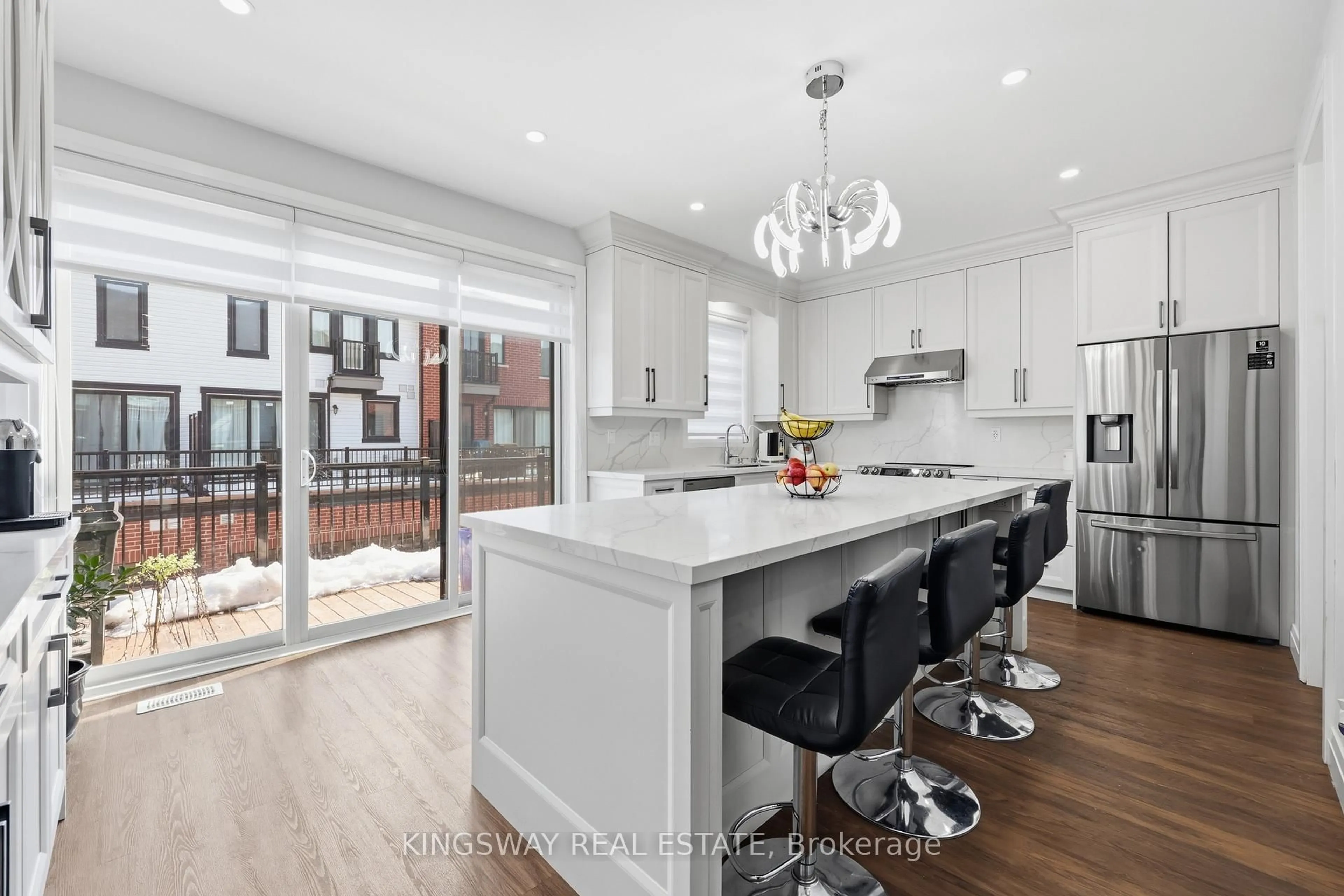 Open concept kitchen, unknown for 975 WHITLOCK Ave #20, Milton Ontario L9E 1S9