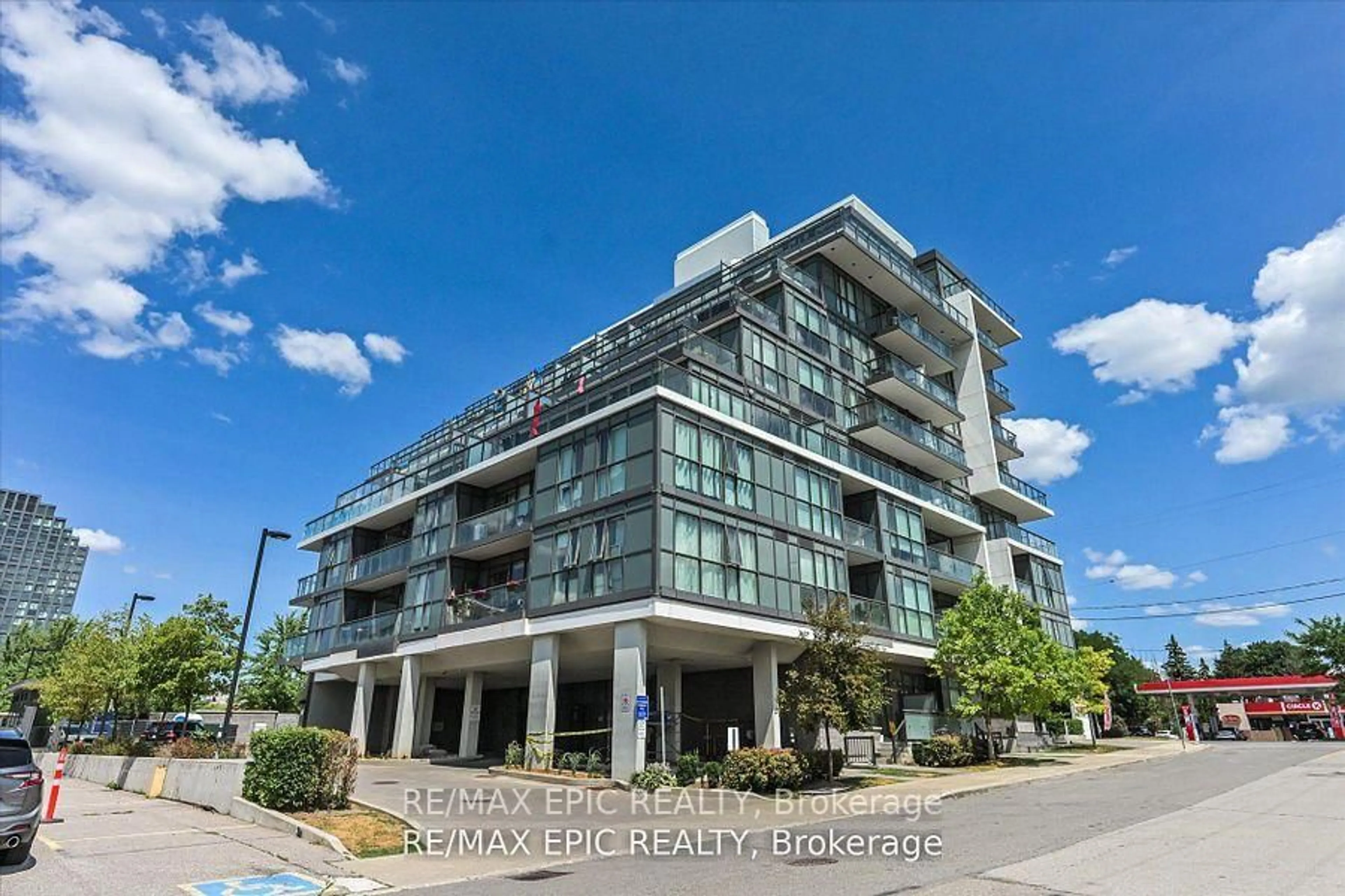 Unknown for 16 McAdam Ave #204, Toronto Ontario M6A 0B9