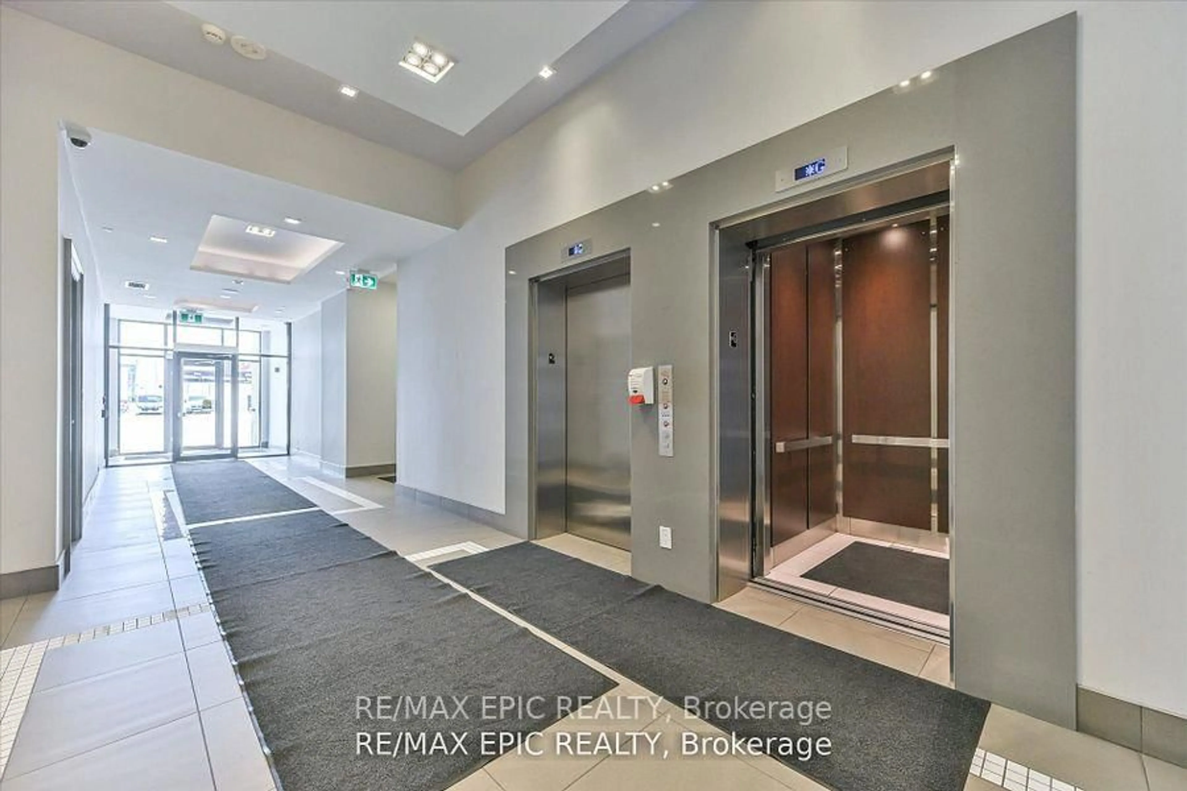 Indoor foyer for 16 McAdam Ave #204, Toronto Ontario M6A 0B9