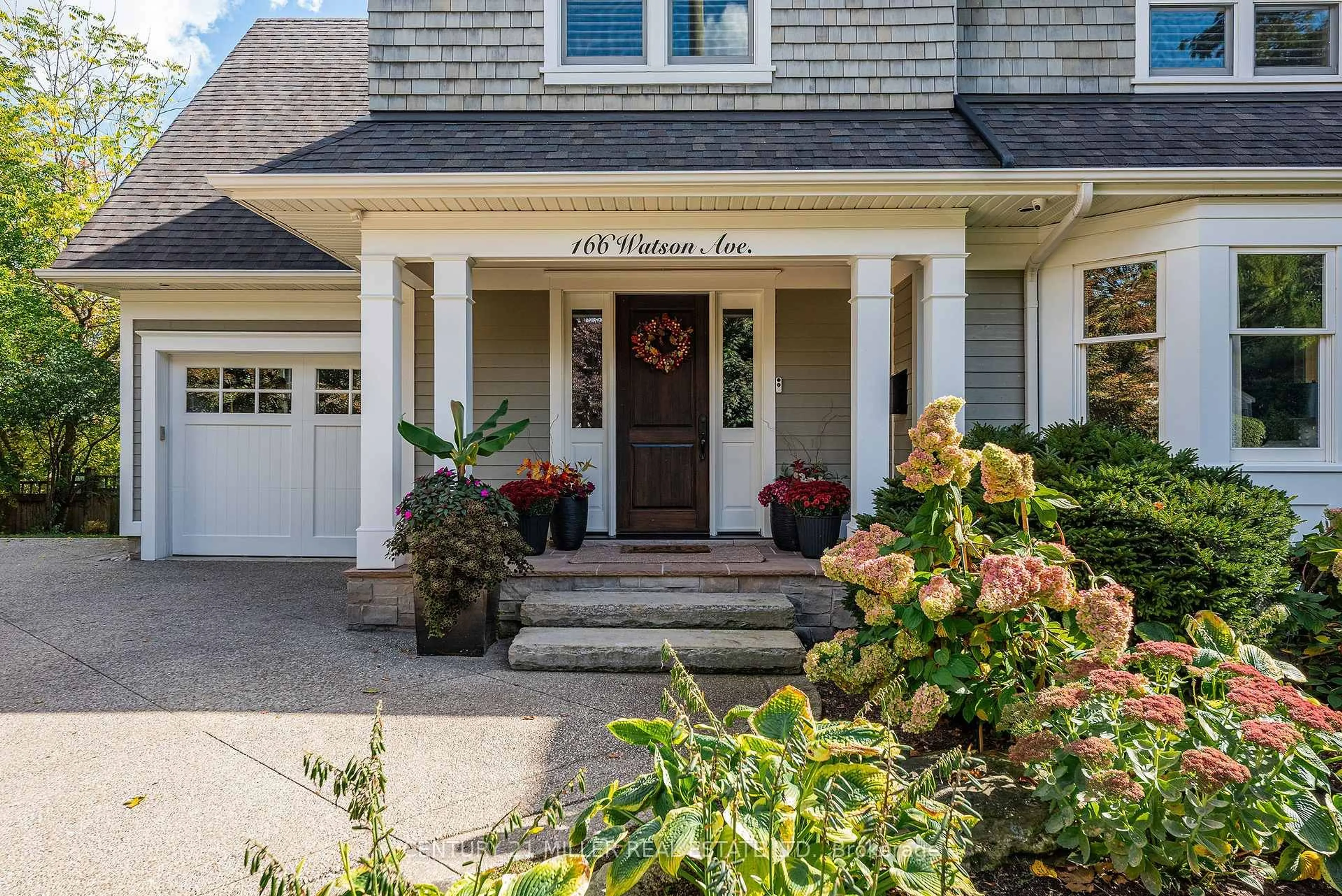 Unknown for 166 Watson Ave, Oakville Ontario L6J 3T7