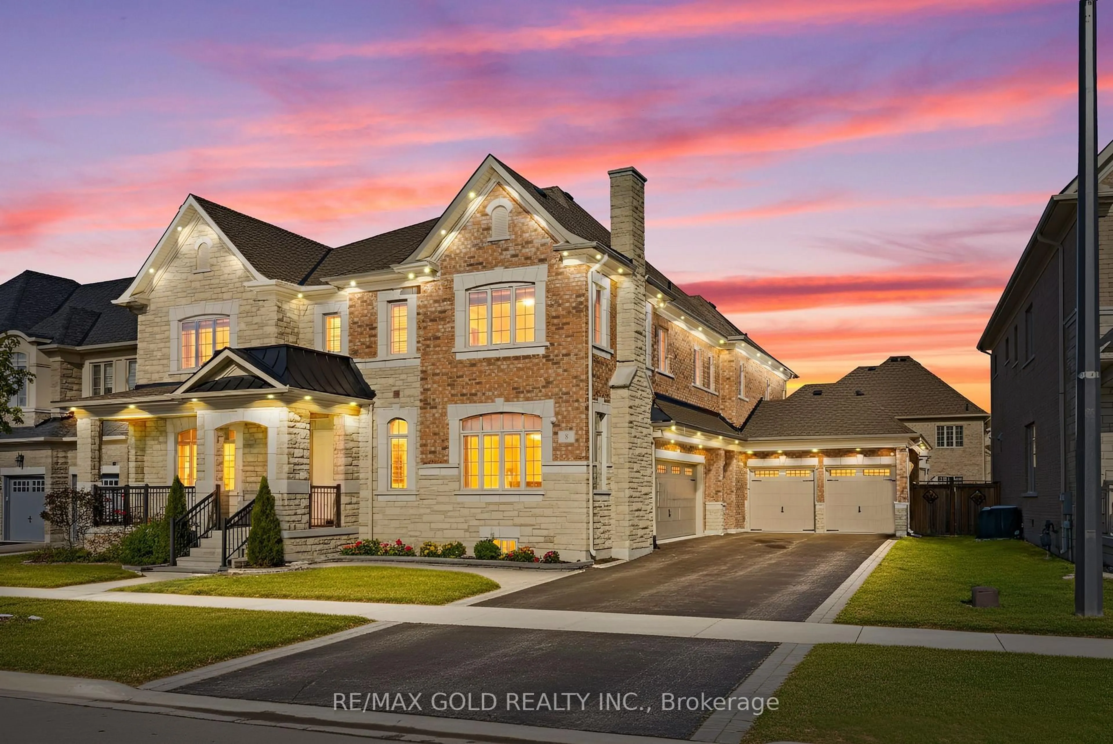 Home with brick exterior material, street for 8 Markey Crt, Brampton Ontario L6P 4L1