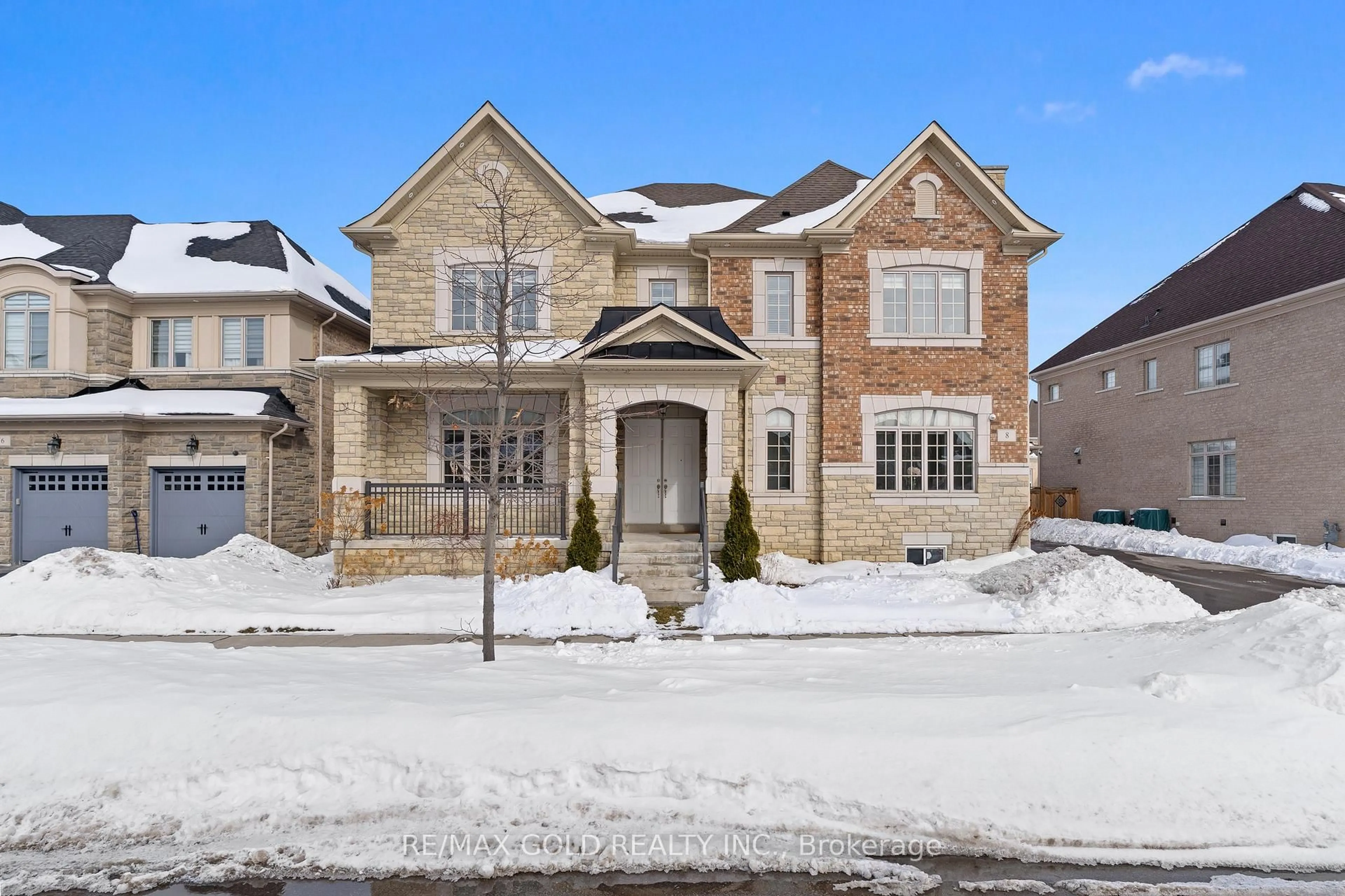 Home with brick exterior material, street for 8 Markey Crt, Brampton Ontario L6P 4L1