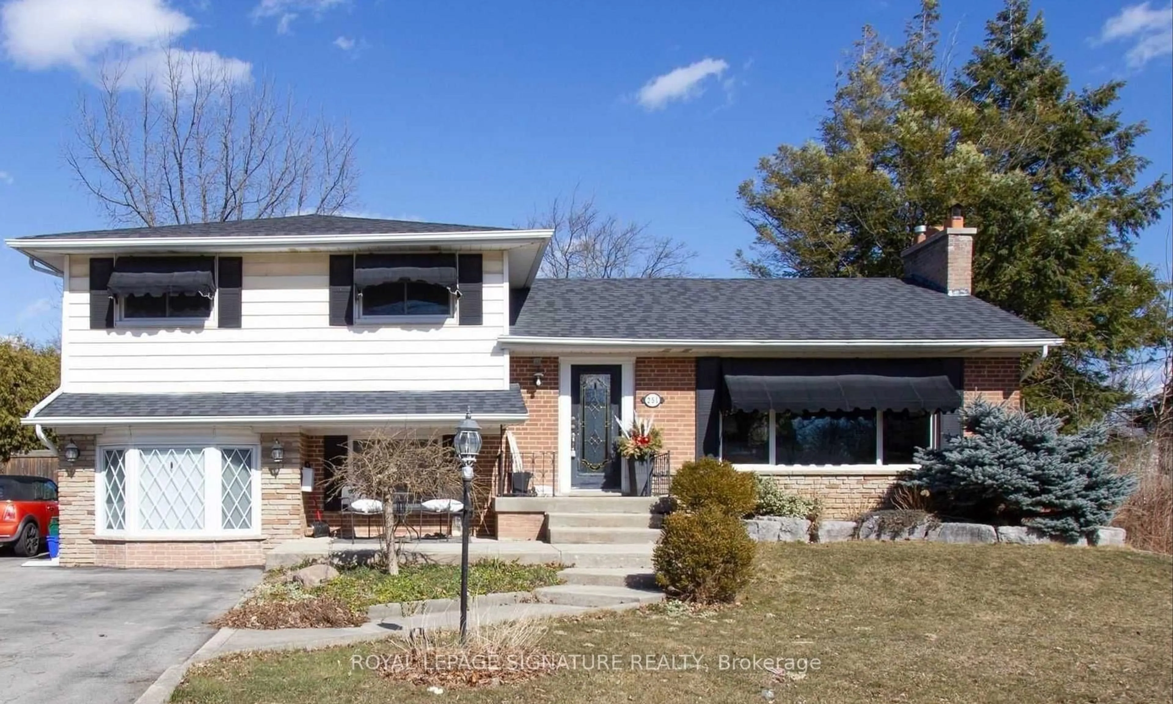 Home with brick exterior material, street for 251 Third Line, Oakville Ontario L6L 4A2