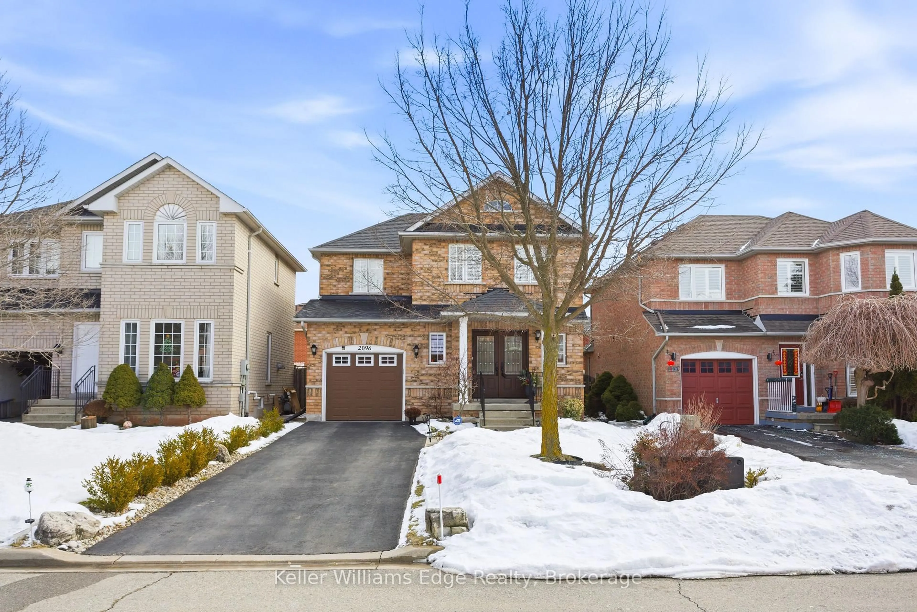 Home with brick exterior material, street for 2096 Golden Orchard Tr, Oakville Ontario L6M 3P1