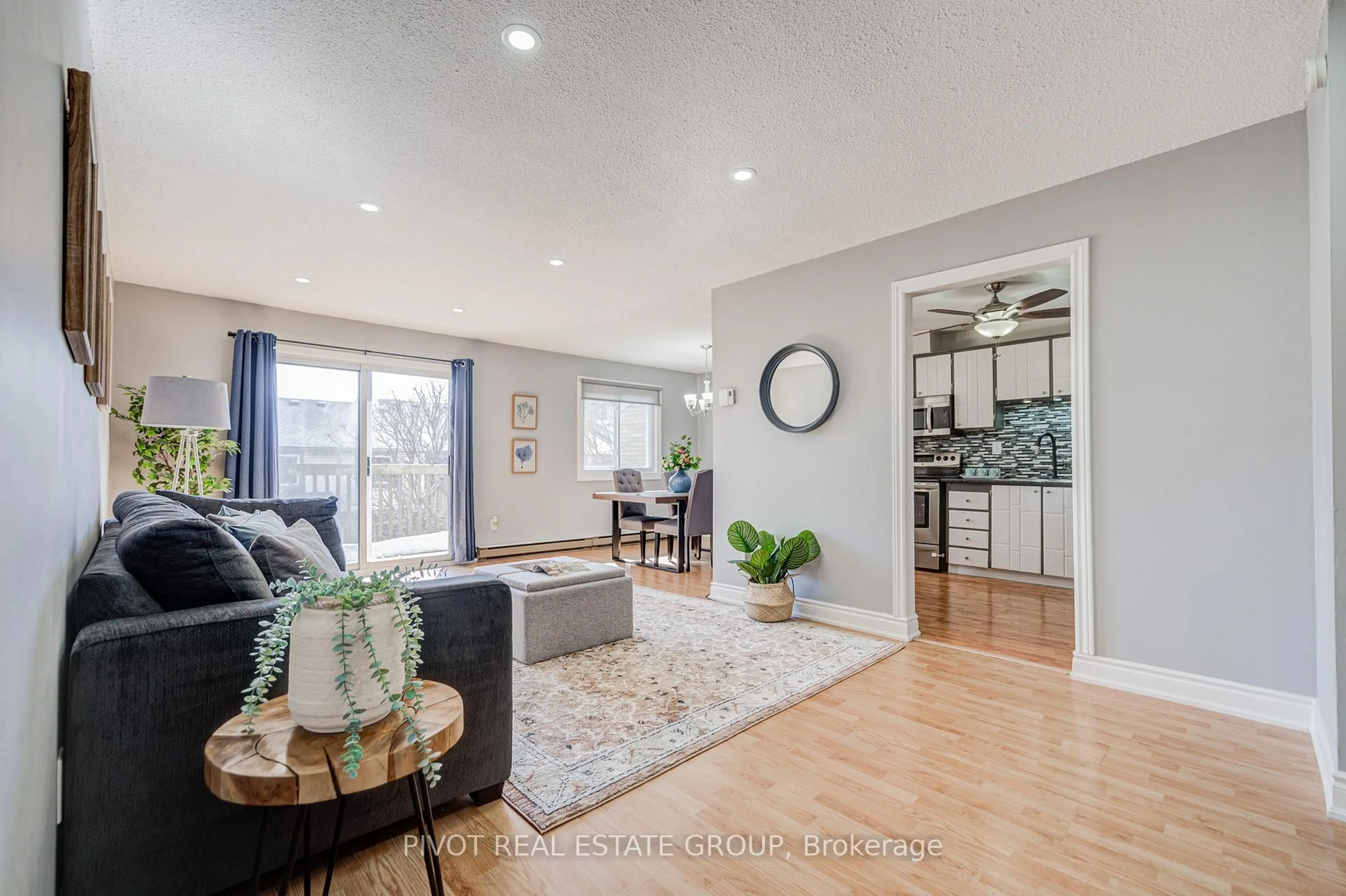 Living room with furniture, unknown for 6797 Formentera Ave #72, Mississauga Ontario L5N 2L6