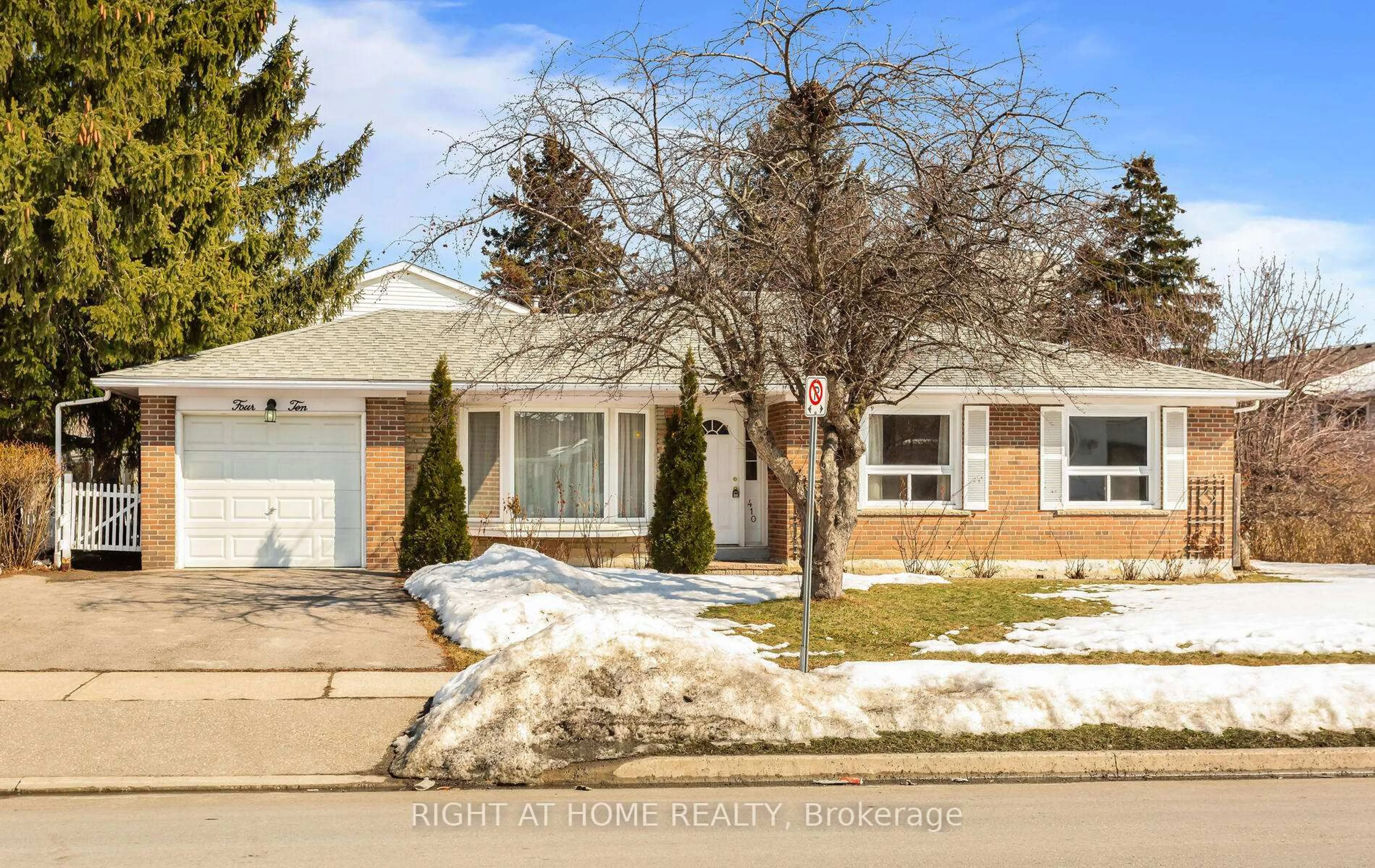 Home with brick exterior material, street for 410 Bartley Bull Pkwy, Brampton Ontario L6W 2L8