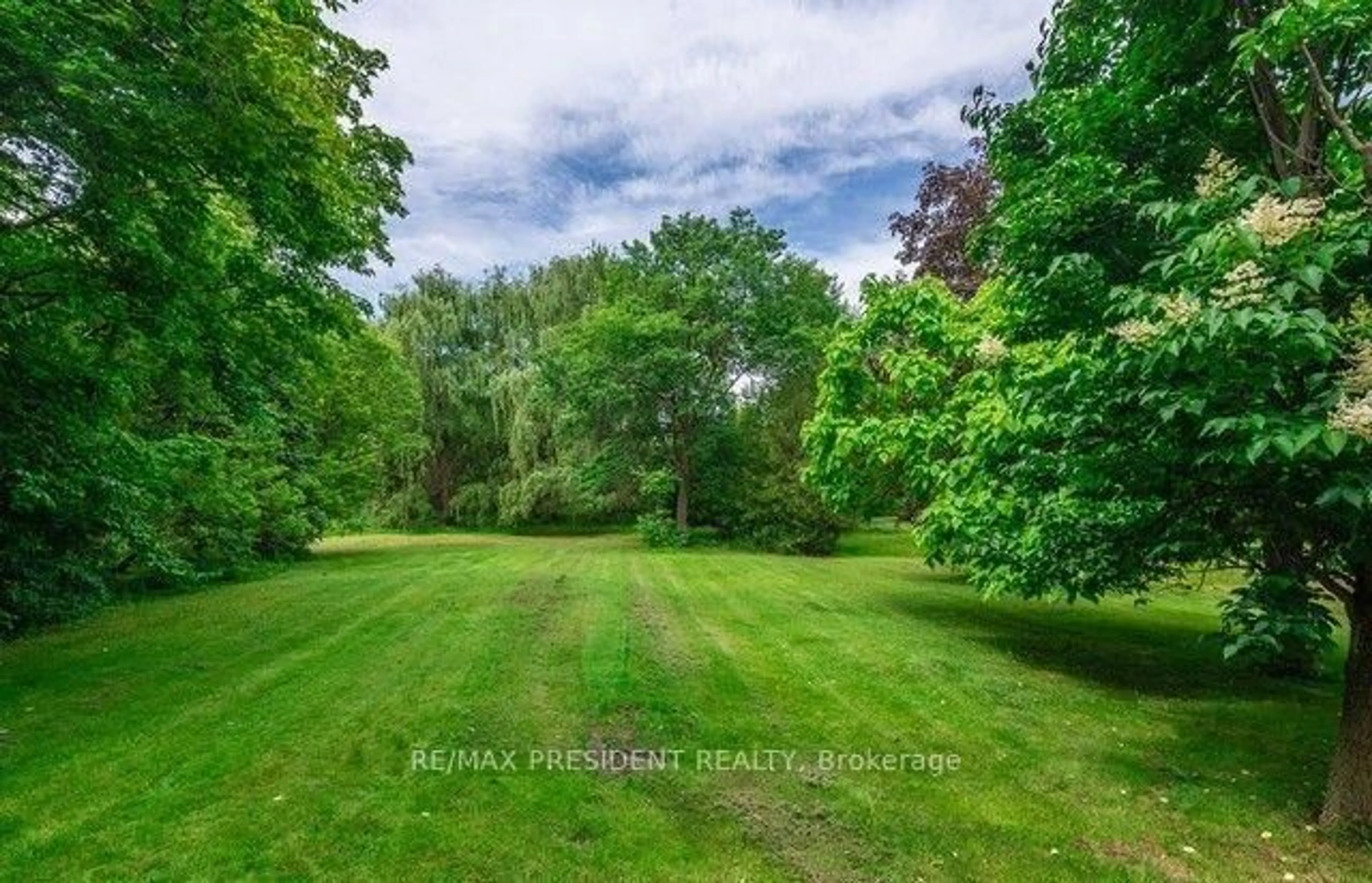 A pic from outside/outdoor area/front of a property/back of a property/a pic from drone, forest/trees view for 10588 Eighth Line, Halton Hills Ontario L7G 4S5