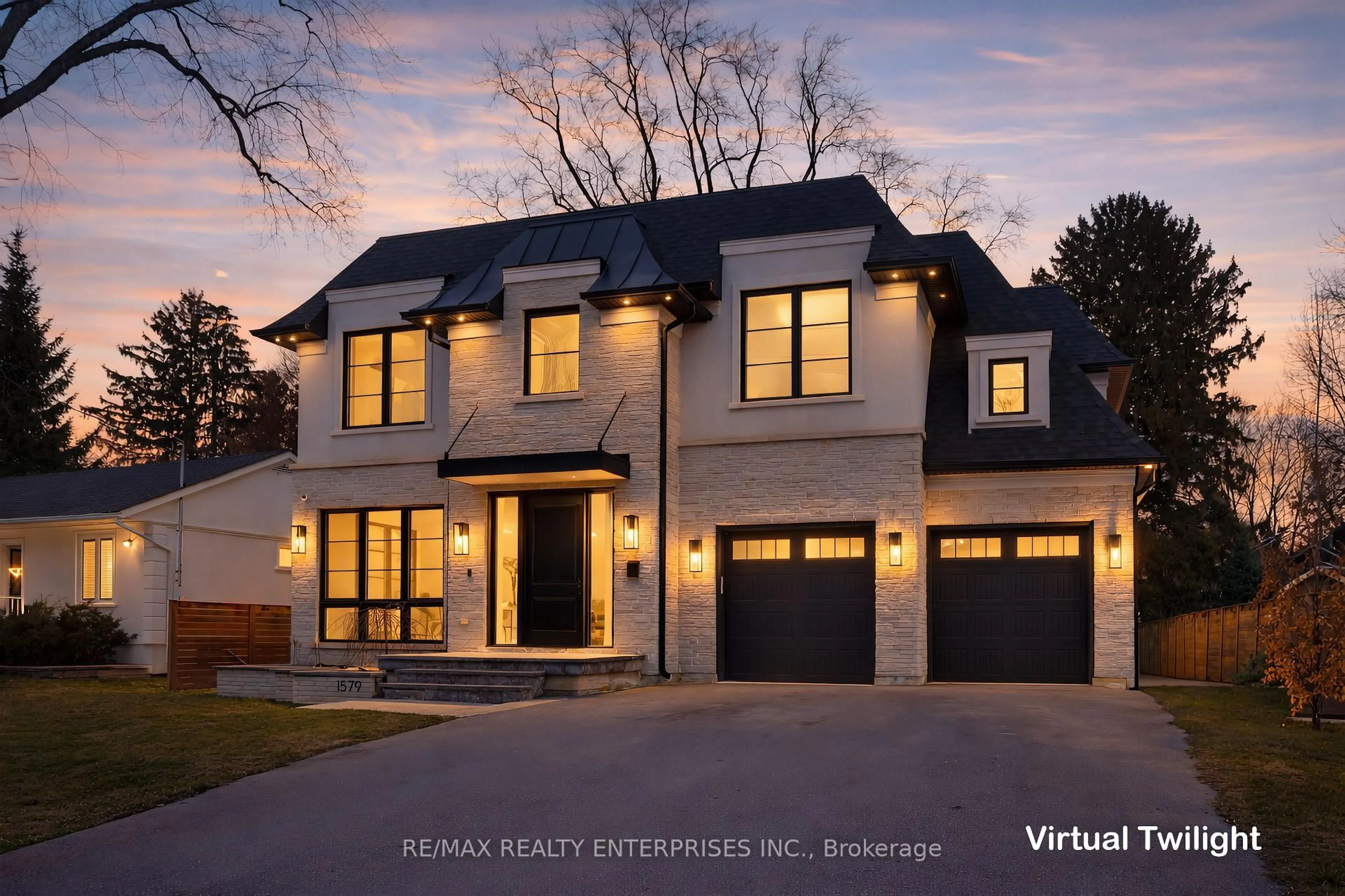 Home with brick exterior material, street for 1579 Trotwood Ave, Mississauga Ontario L5G 3Z8