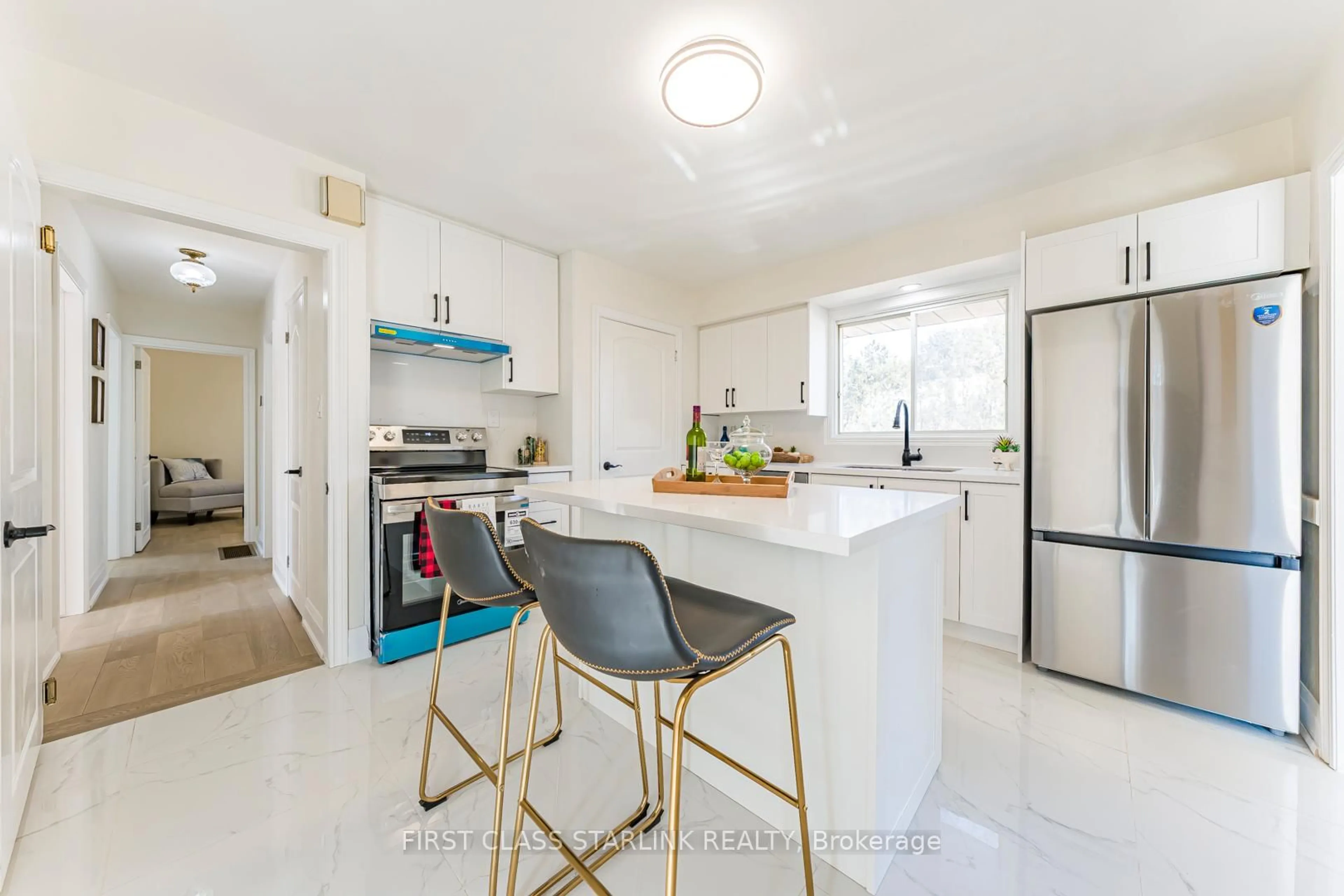 Open concept kitchen, ceramic/tile floor for 621 Dynes Rd, Burlington Ontario L7N 2V4