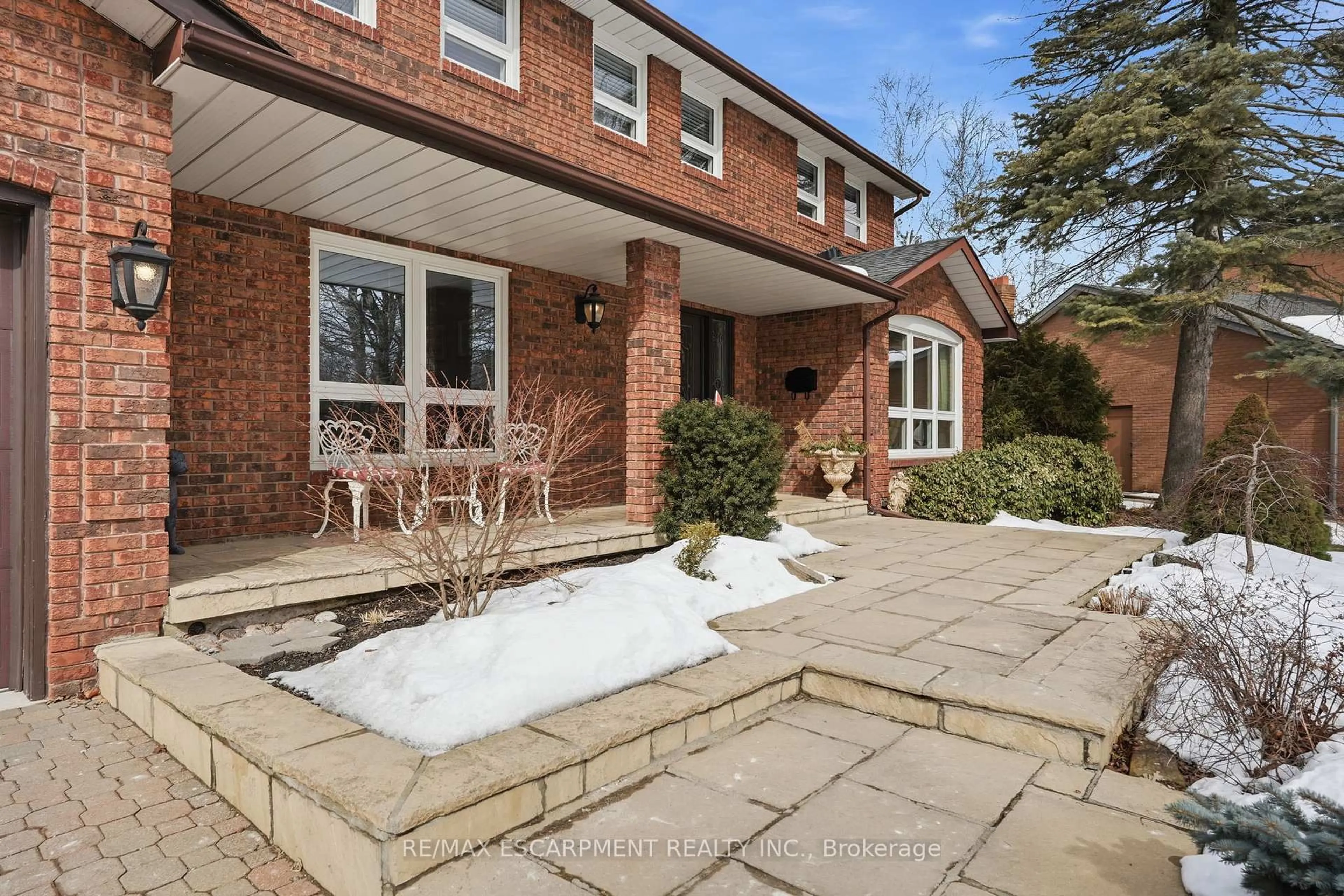 Unknown for 2123 Kawartha Cres, Mississauga Ontario L5H 3P8