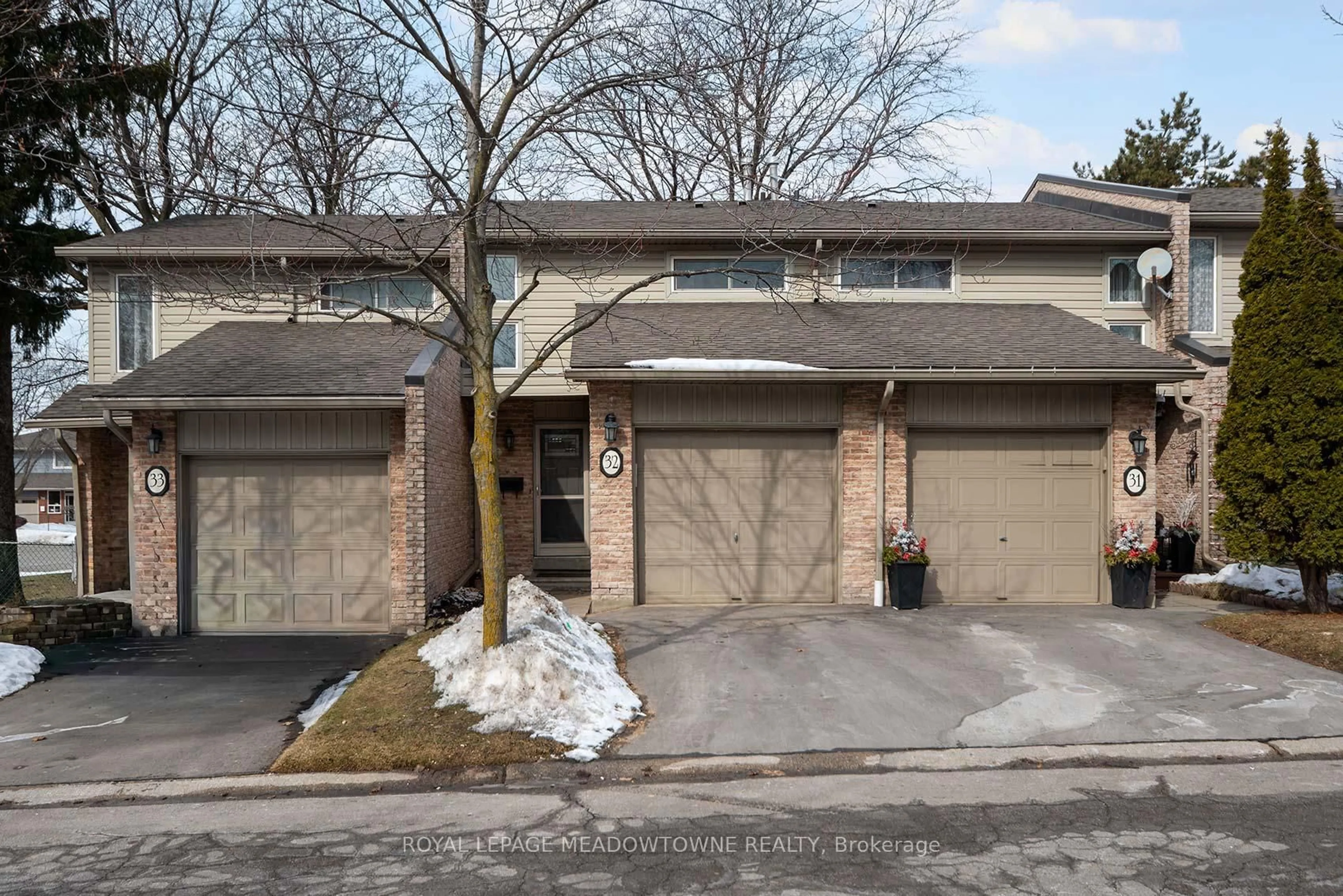 Unknown for 2075 Asta Dr #32, Mississauga Ontario L5A 2T5