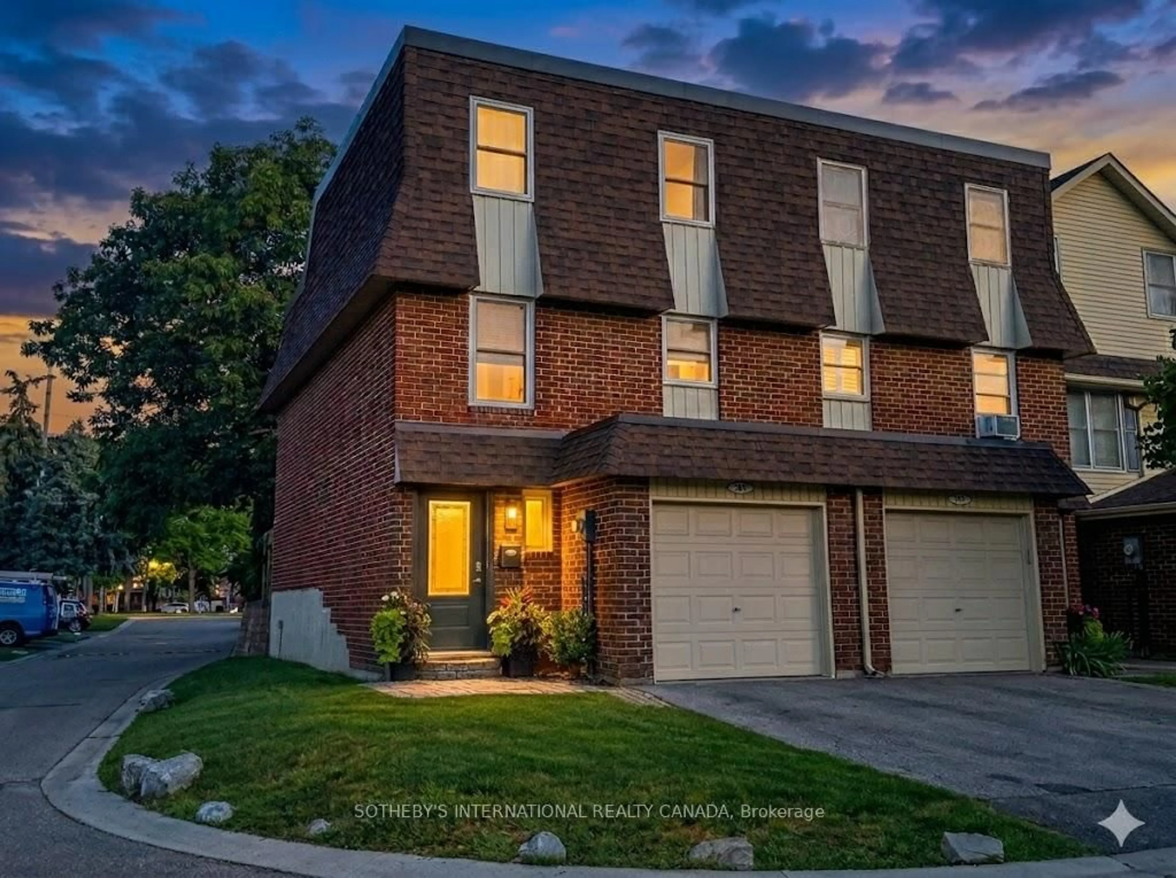 Home with brick exterior material, street for 30 Heslop Rd #31, Milton Ontario L9T 1B3