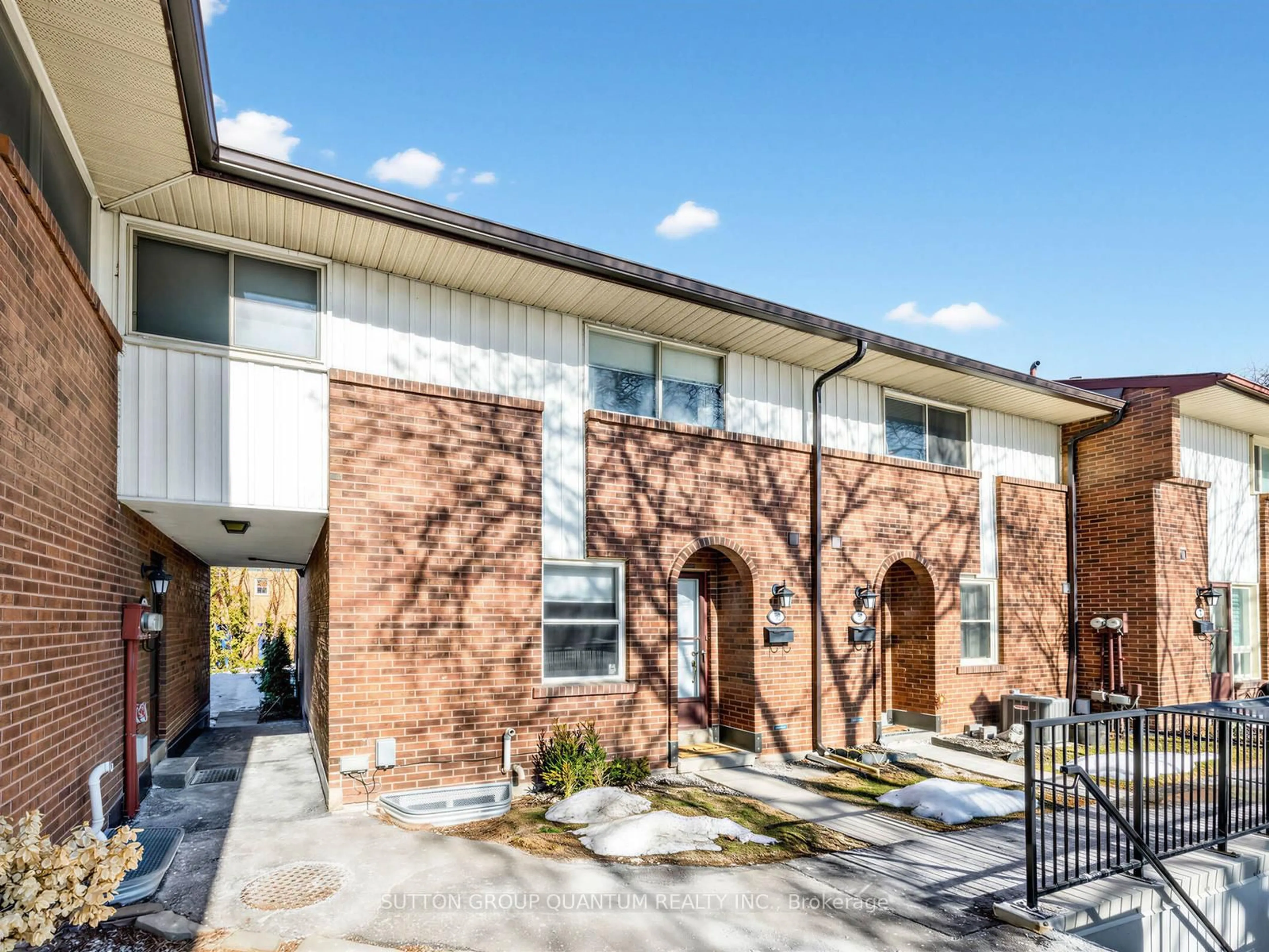 Home with brick exterior material, street for 3665 Flamewood Dr #30, Mississauga Ontario L4Y 3P5