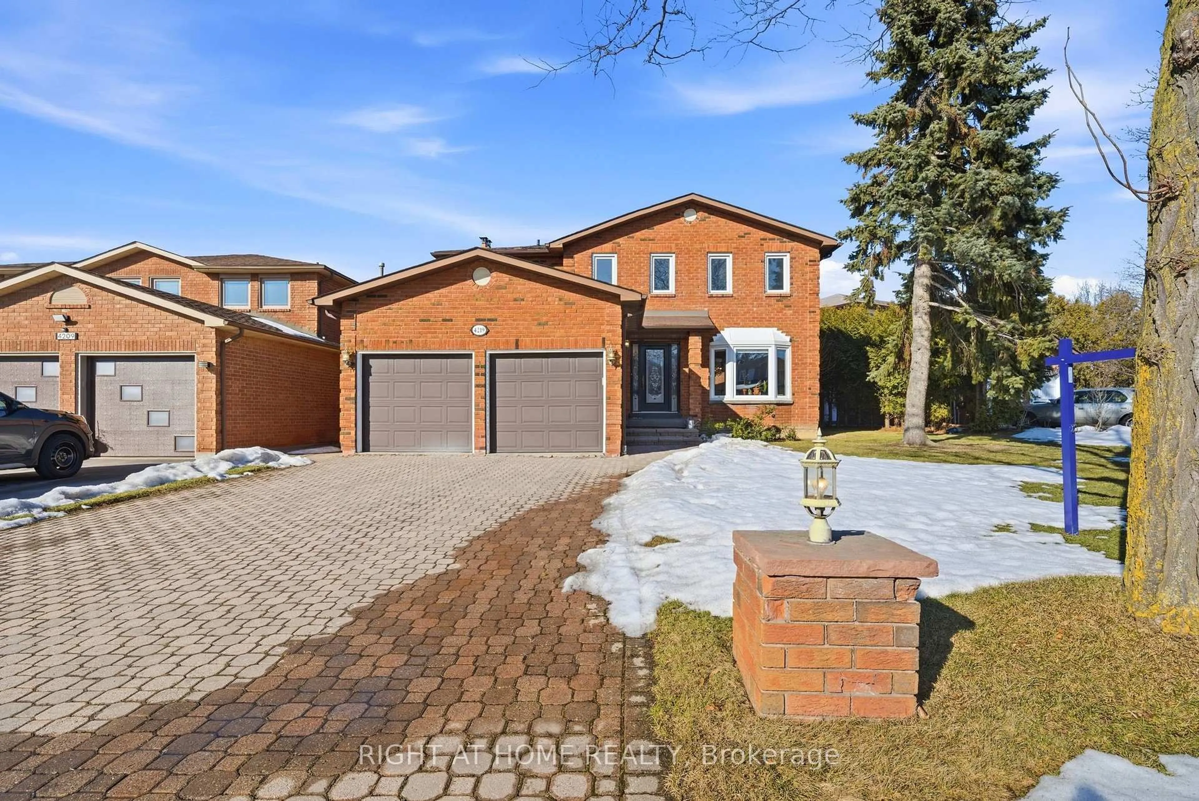Home with brick exterior material, street for 4219 Preston Tr, Mississauga Ontario L4W 4R7