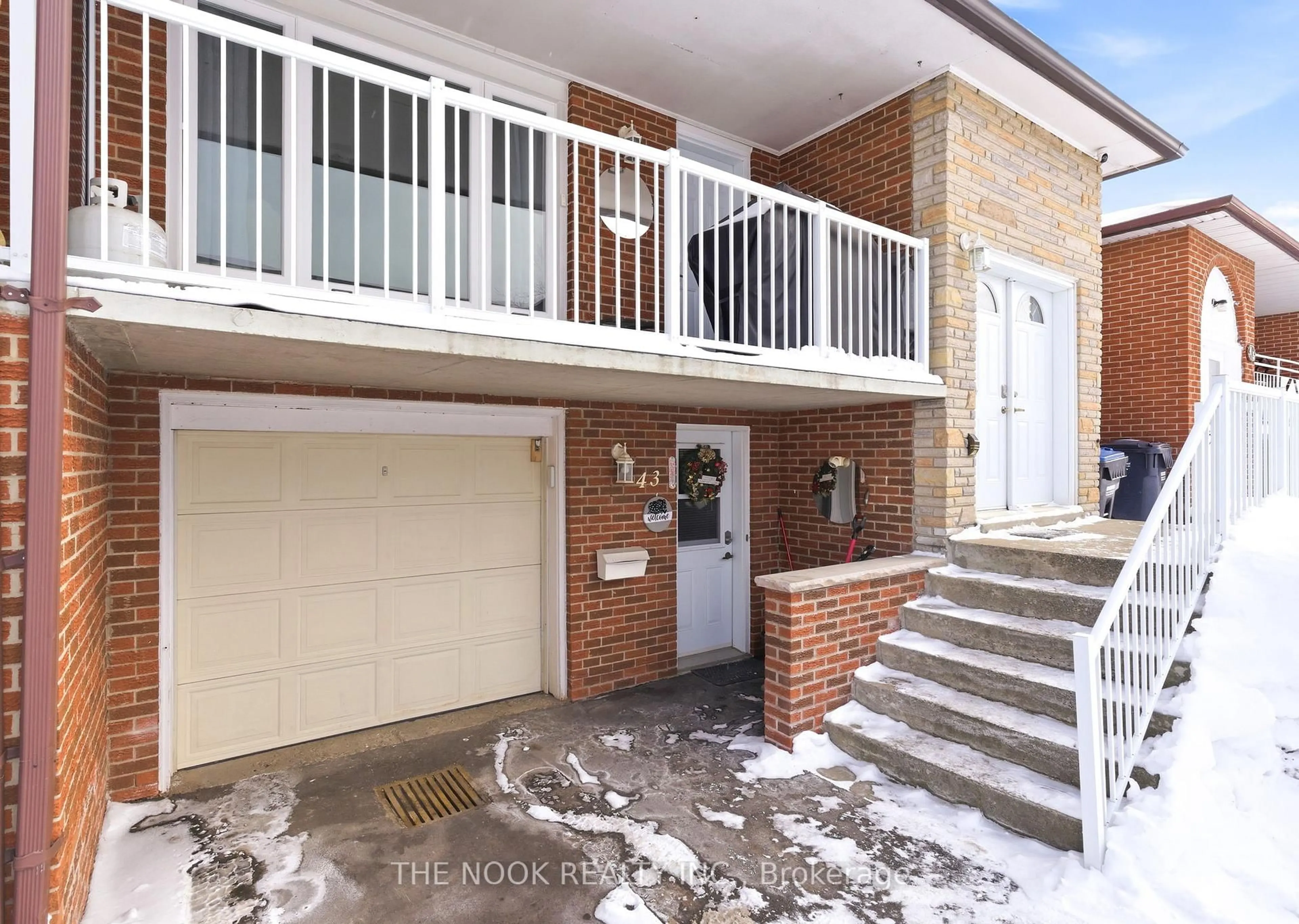 Unknown for 43 Prouse Dr, Brampton Ontario L6V 3A3