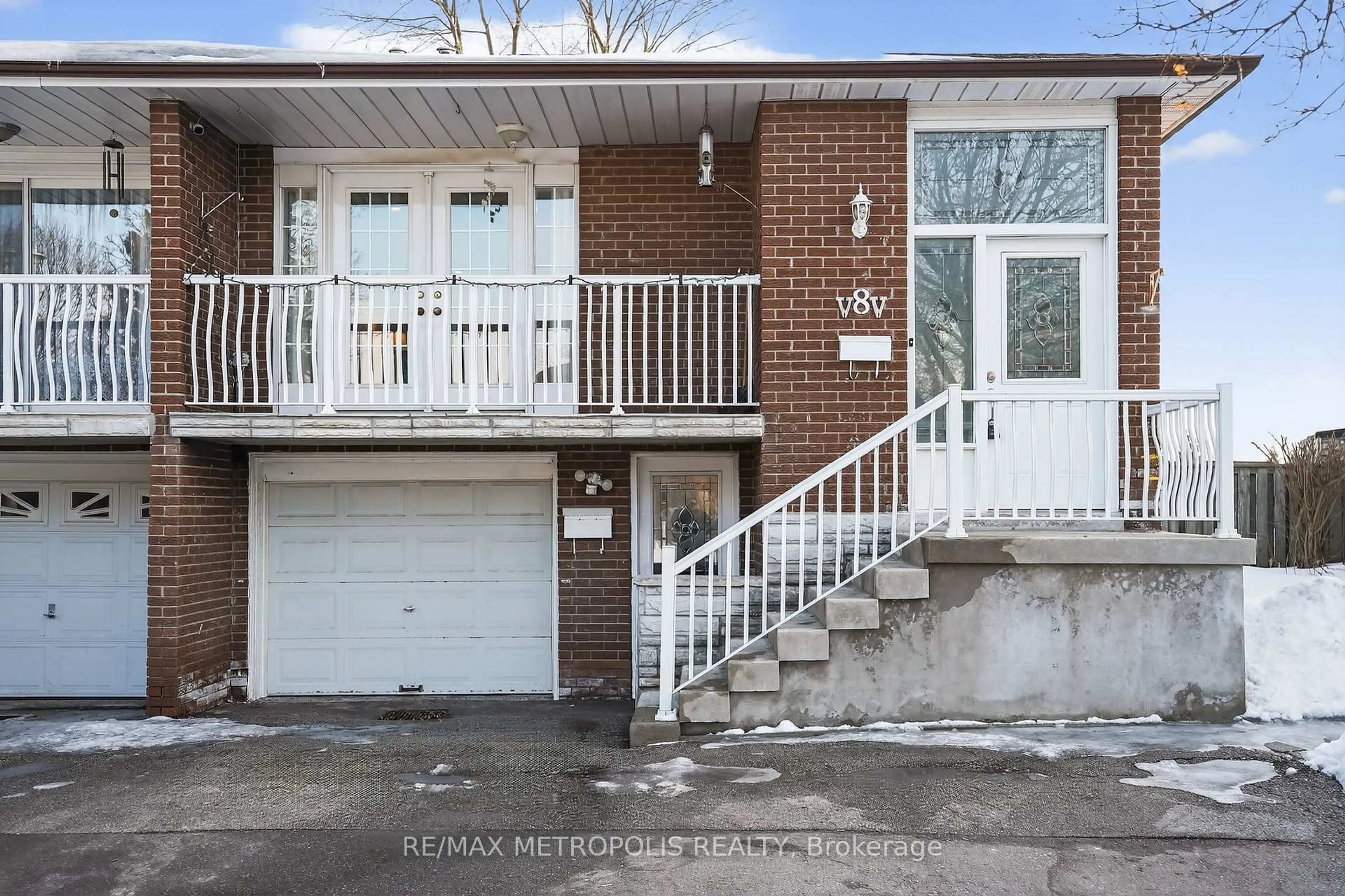 Home with brick exterior material, street for 8 Roseville Dr, Brampton Ontario L6Y 2G8