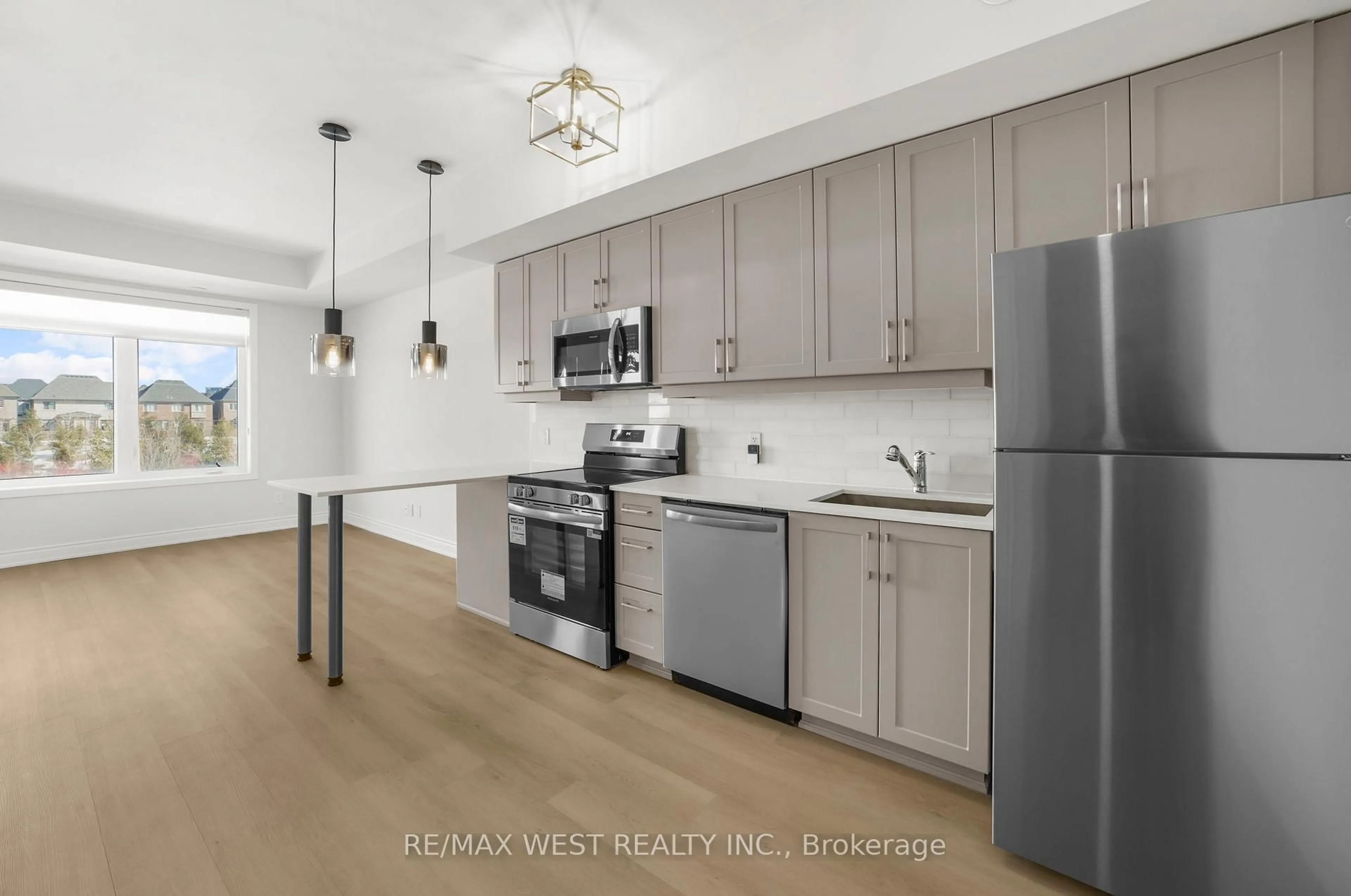 Unknown for 3078 Sixth Line #321, Oakville Ontario L6M 1P8