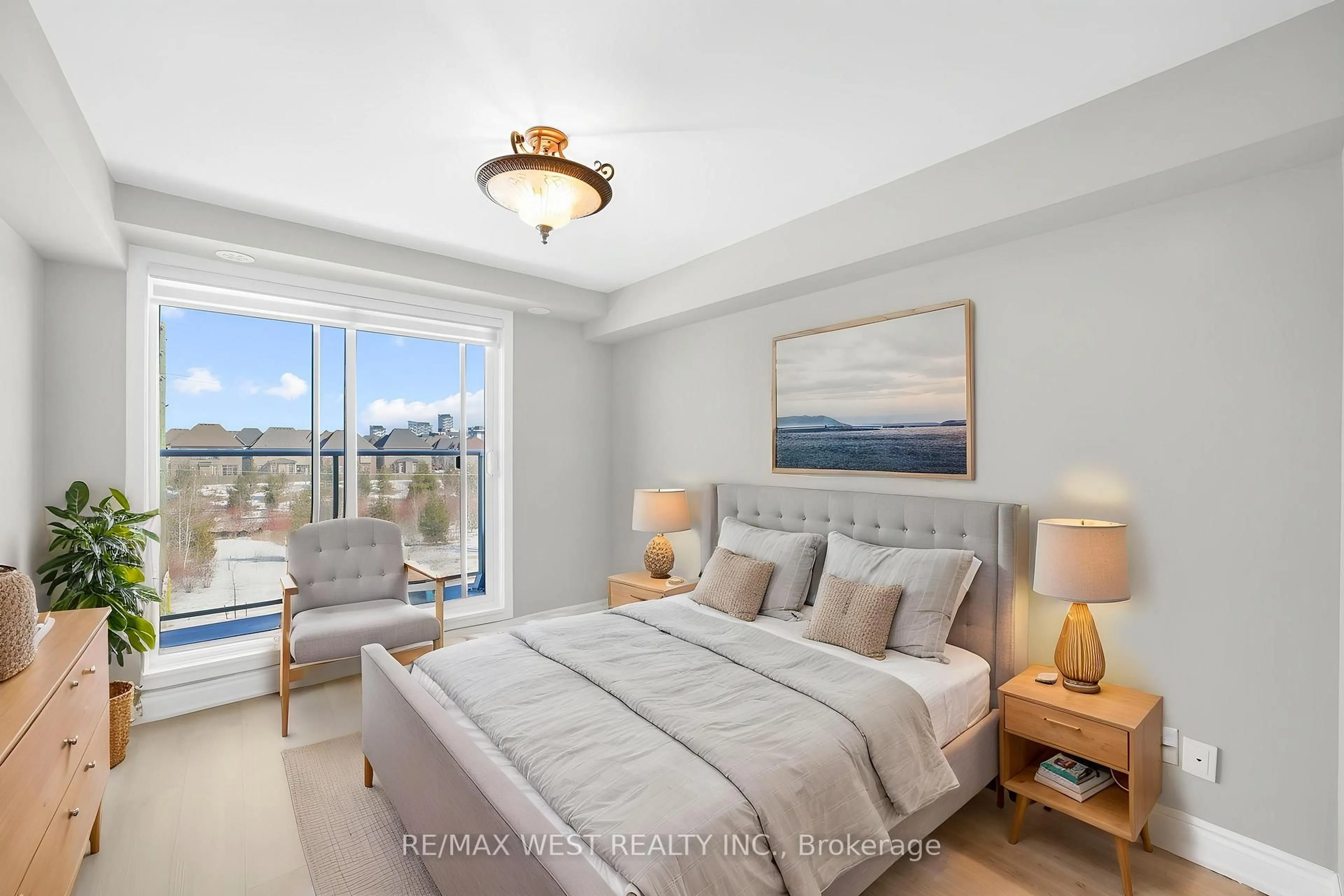 Bedroom with bed, unknown for 3078 Sixth Line #321, Oakville Ontario L6M 1P8