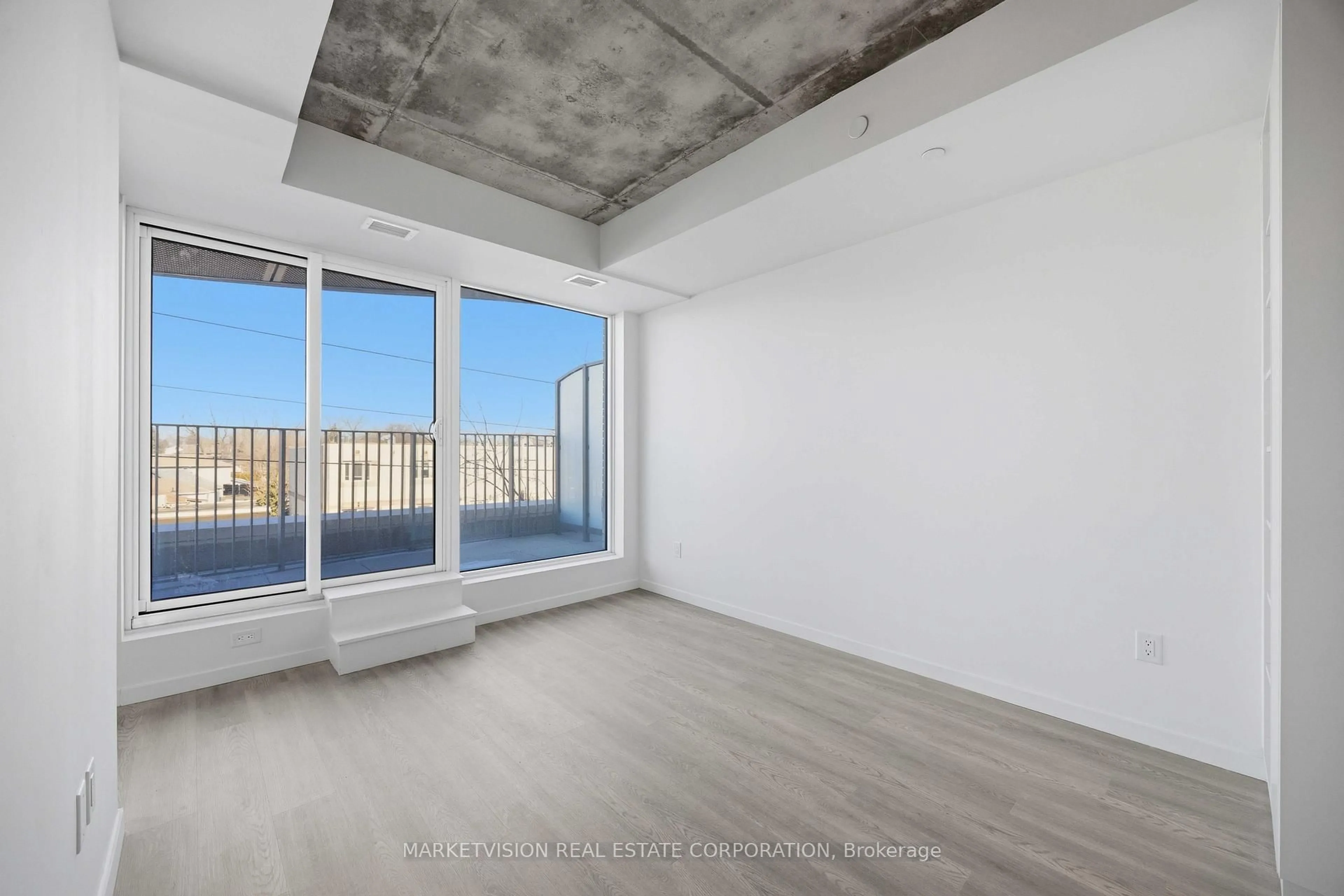 A pic of a room for 689 The Queensway #318, Toronto Ontario M8Y 1L1