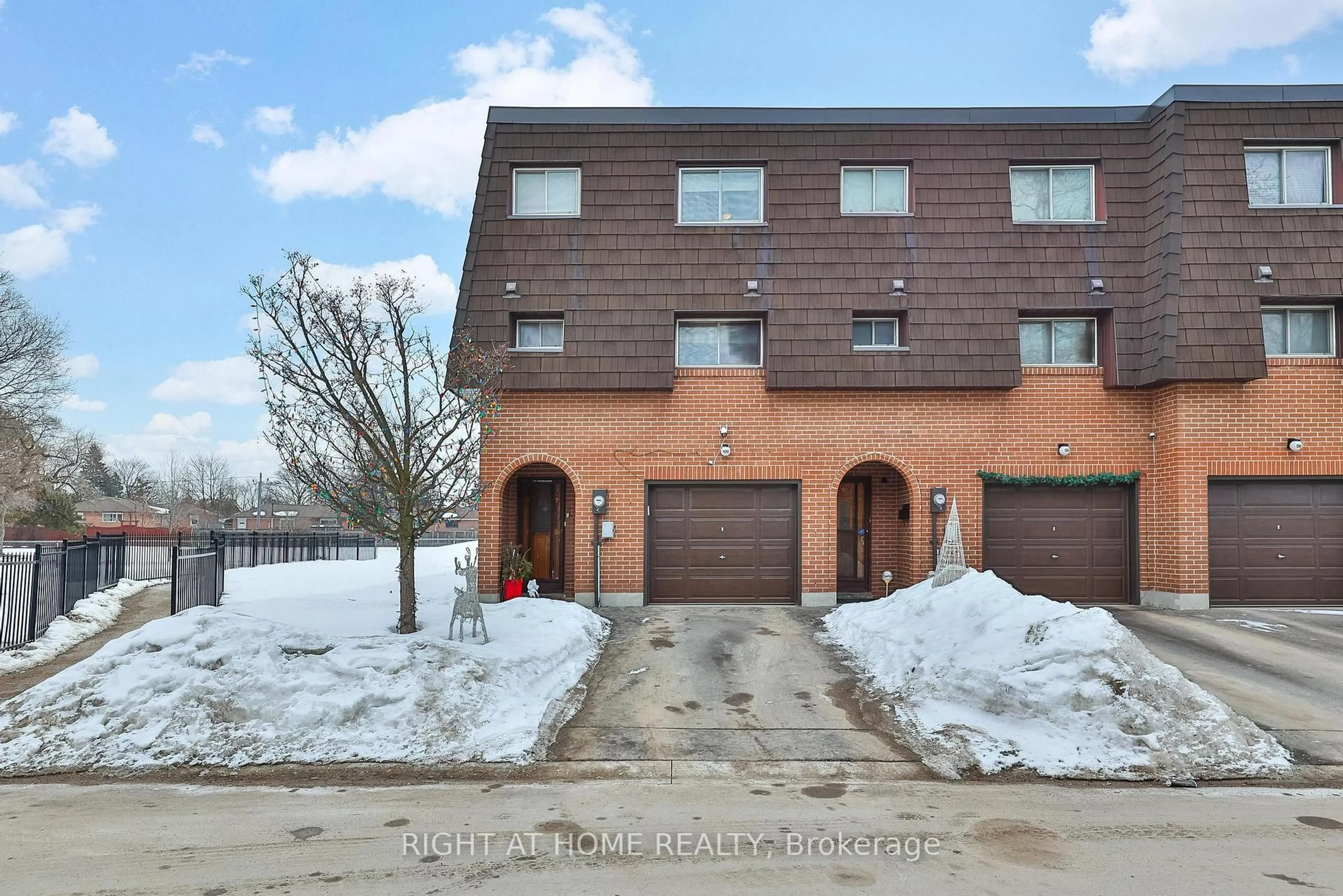 Unknown for 100 Darras Crt #74, Brampton Ontario L6T 1W7