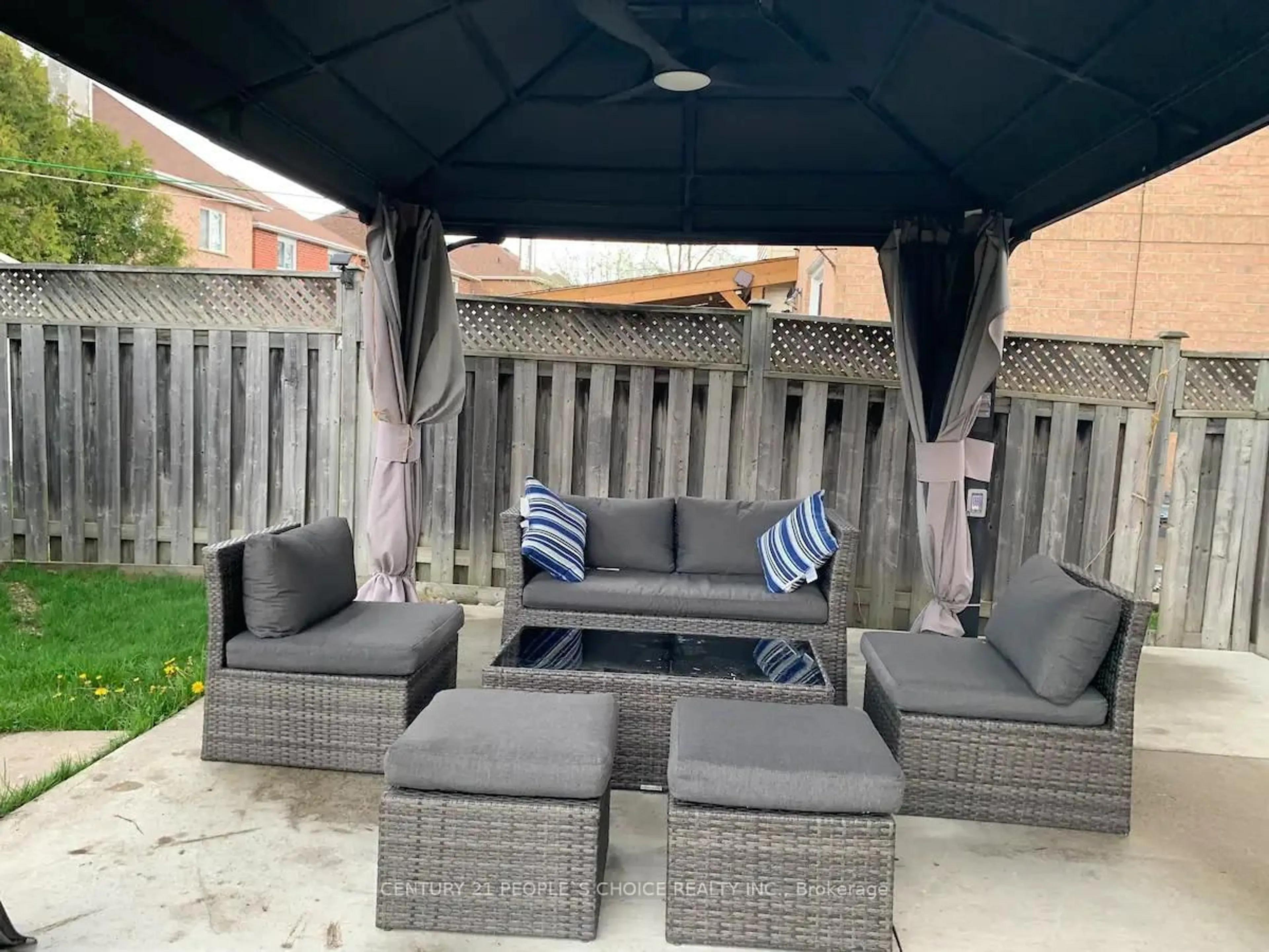 Patio, street for 6 Lockwood Rd, Brampton Ontario L6Y 4S6