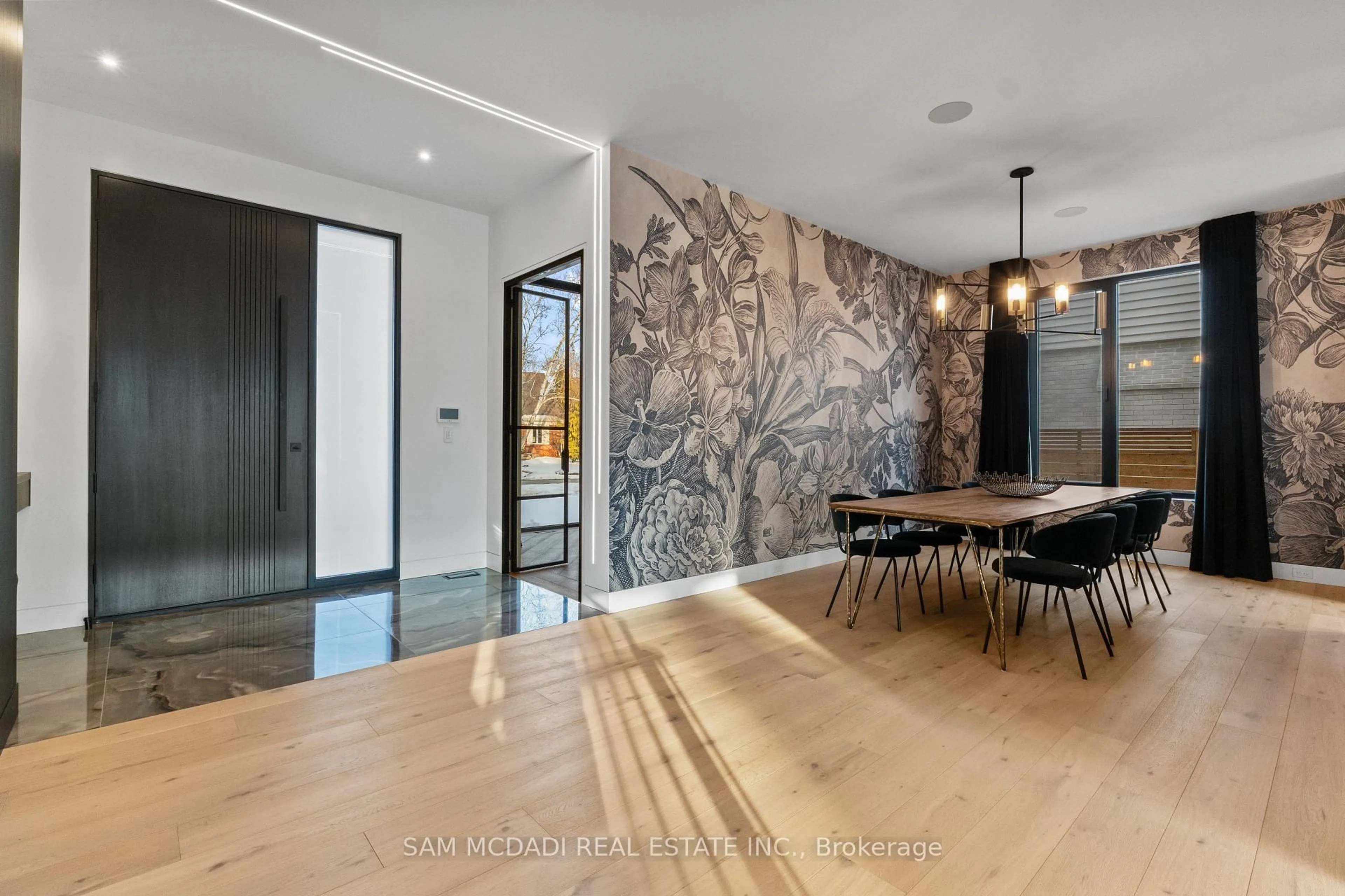 Unknown for 2186 Harcourt Cres, Mississauga Ontario L4Y 1W1