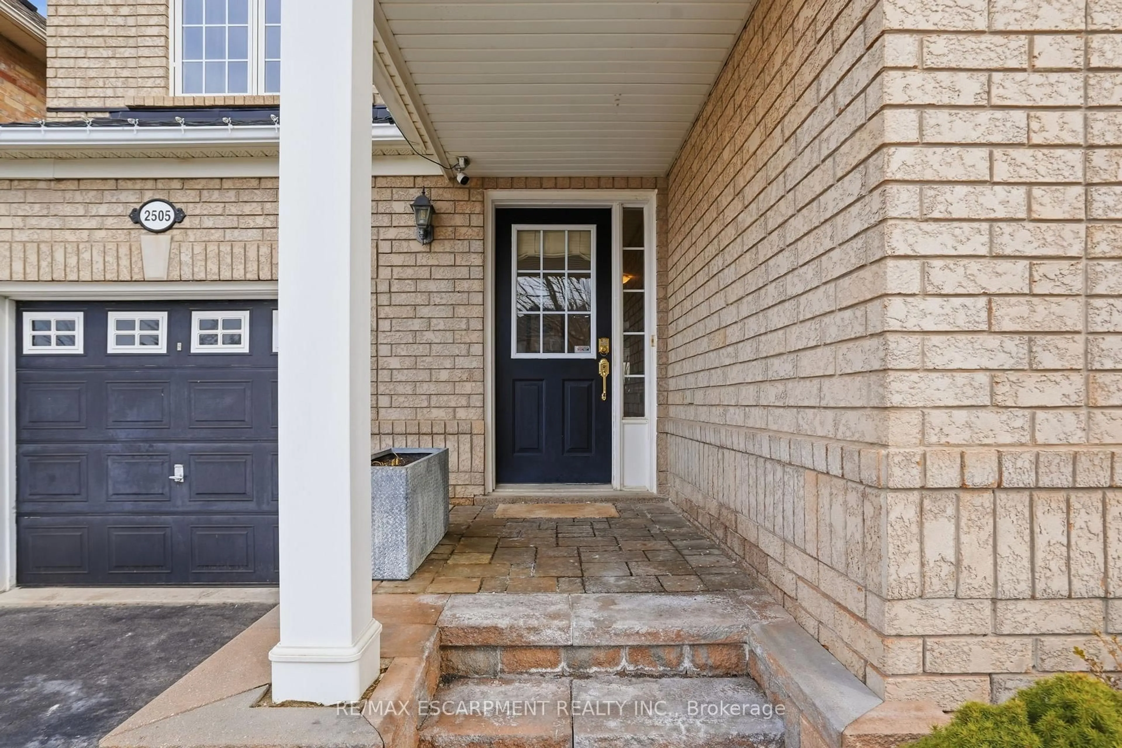 Unknown for 2505 Valleyridge Dr, Oakville Ontario L6M 5H3