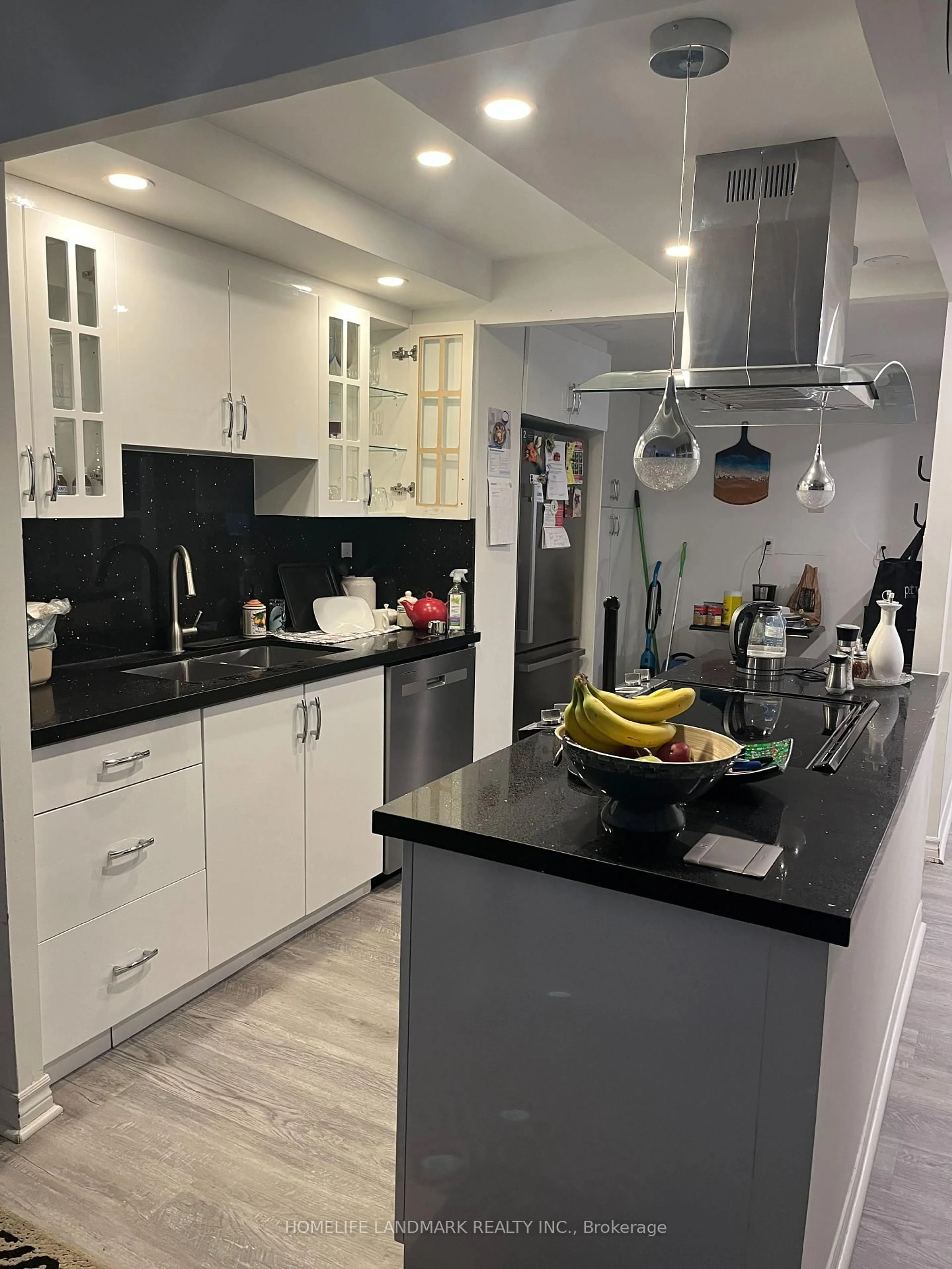 Contemporary kitchen, unknown for 812 Burnhamthorpe Rd #1409, Toronto Ontario M9C 4W1