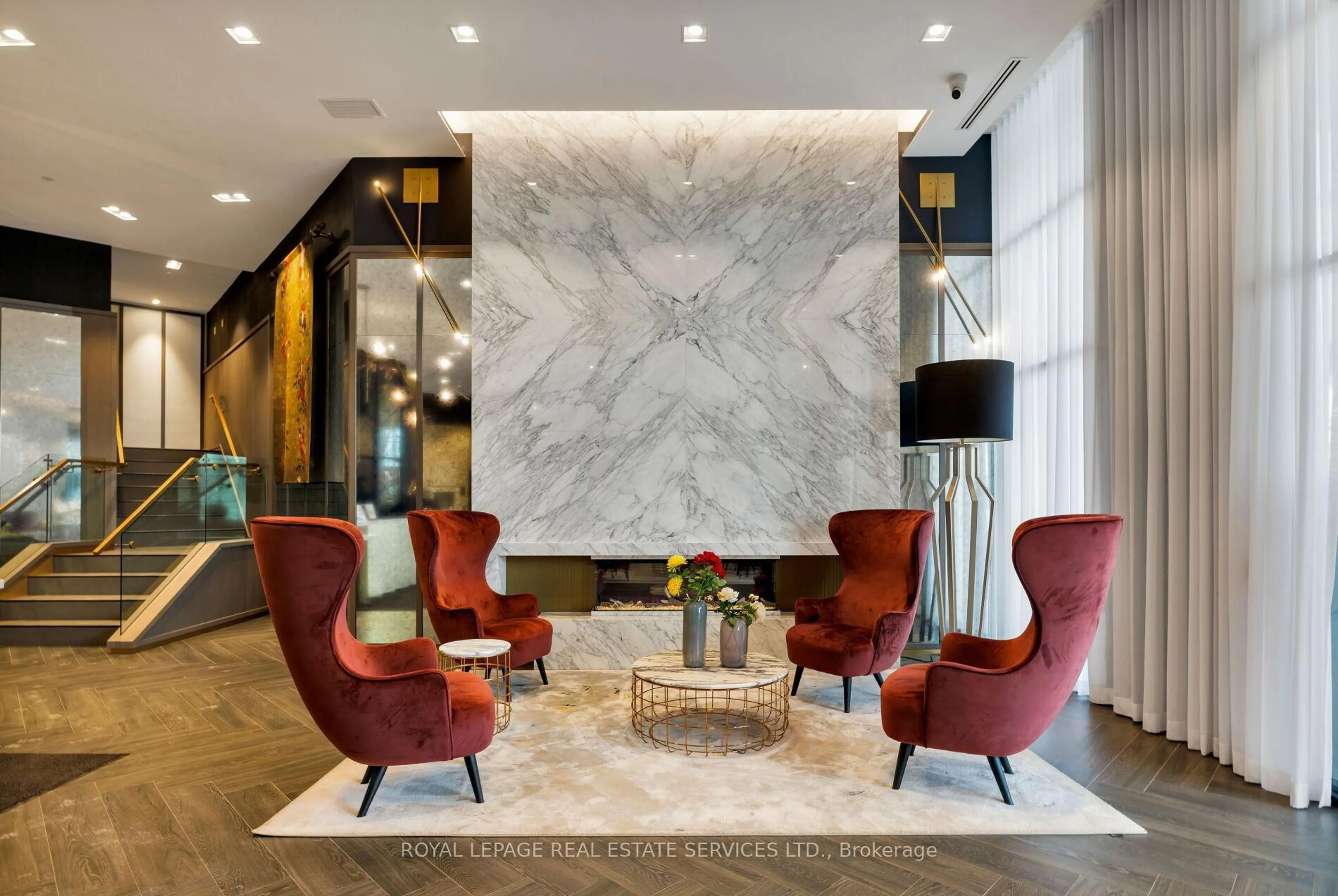 Lobby for 405 Dundas St #424, Oakville Ontario L6M 5P9