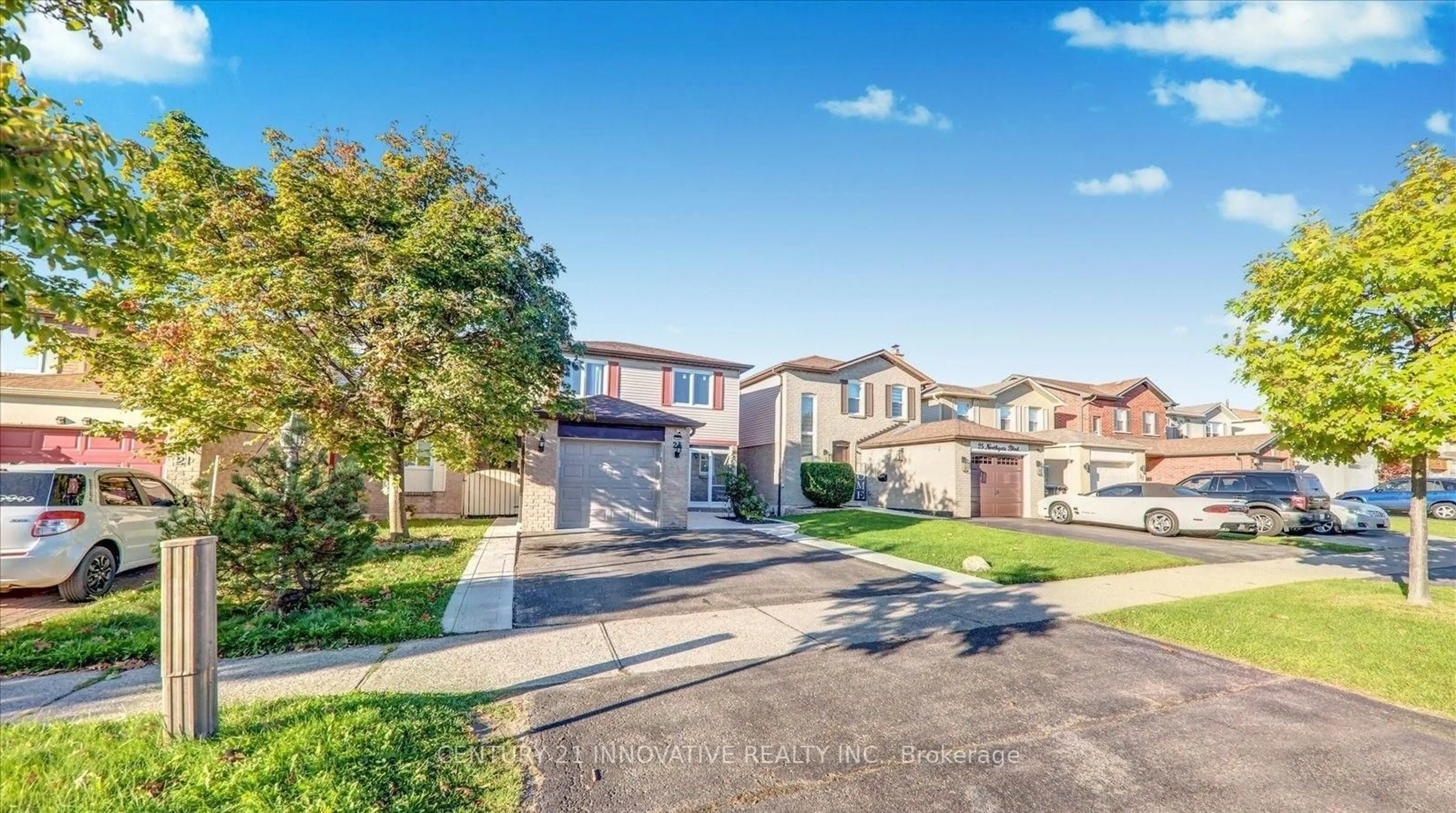 A pic from outside/outdoor area/front of a property/back of a property/a pic from drone, street for 23 Northgate Blvd, Brampton Ontario L6S 4G6