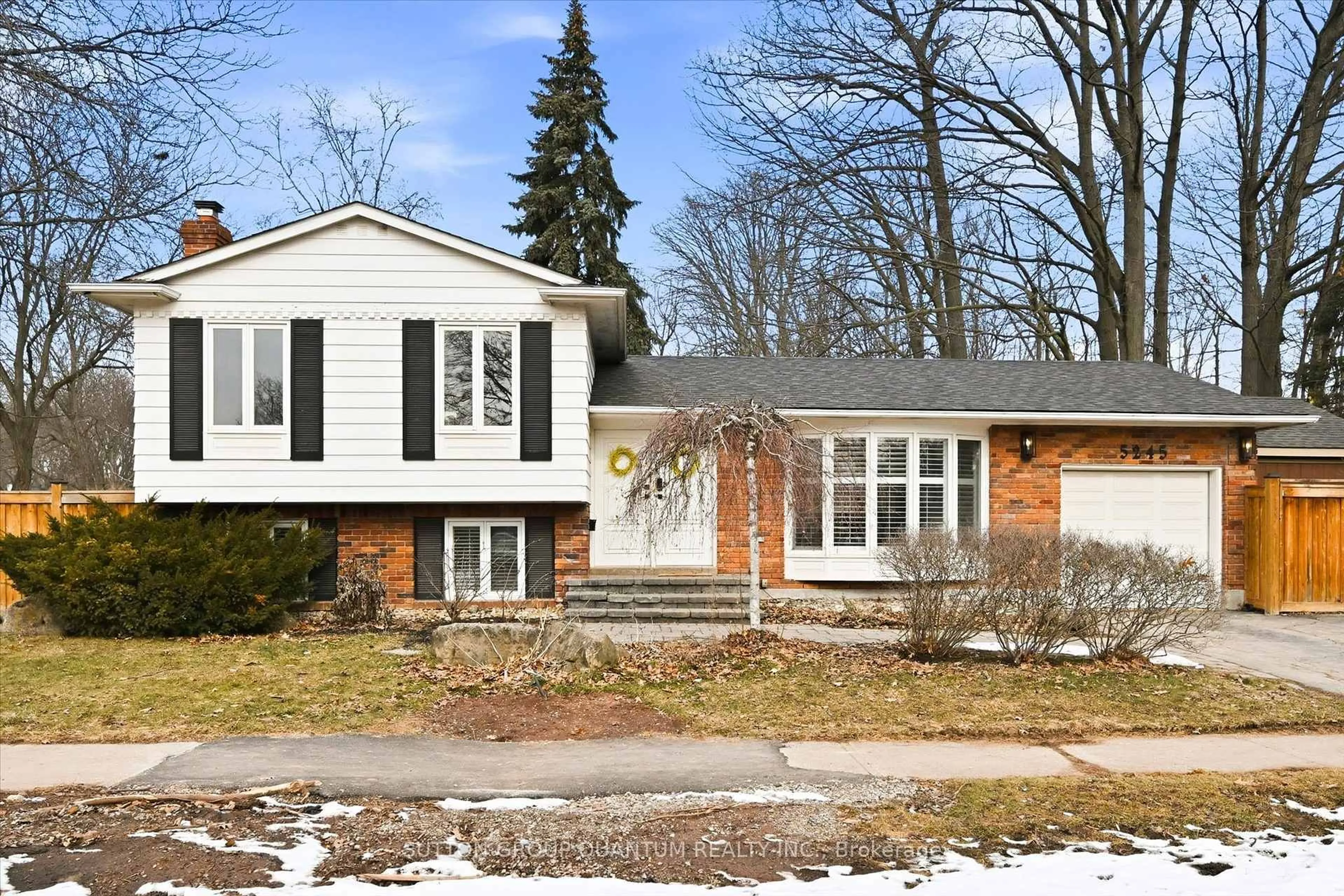 Home with brick exterior material, street for 5245 Bromley Rd, Burlington Ontario L7L 3G1