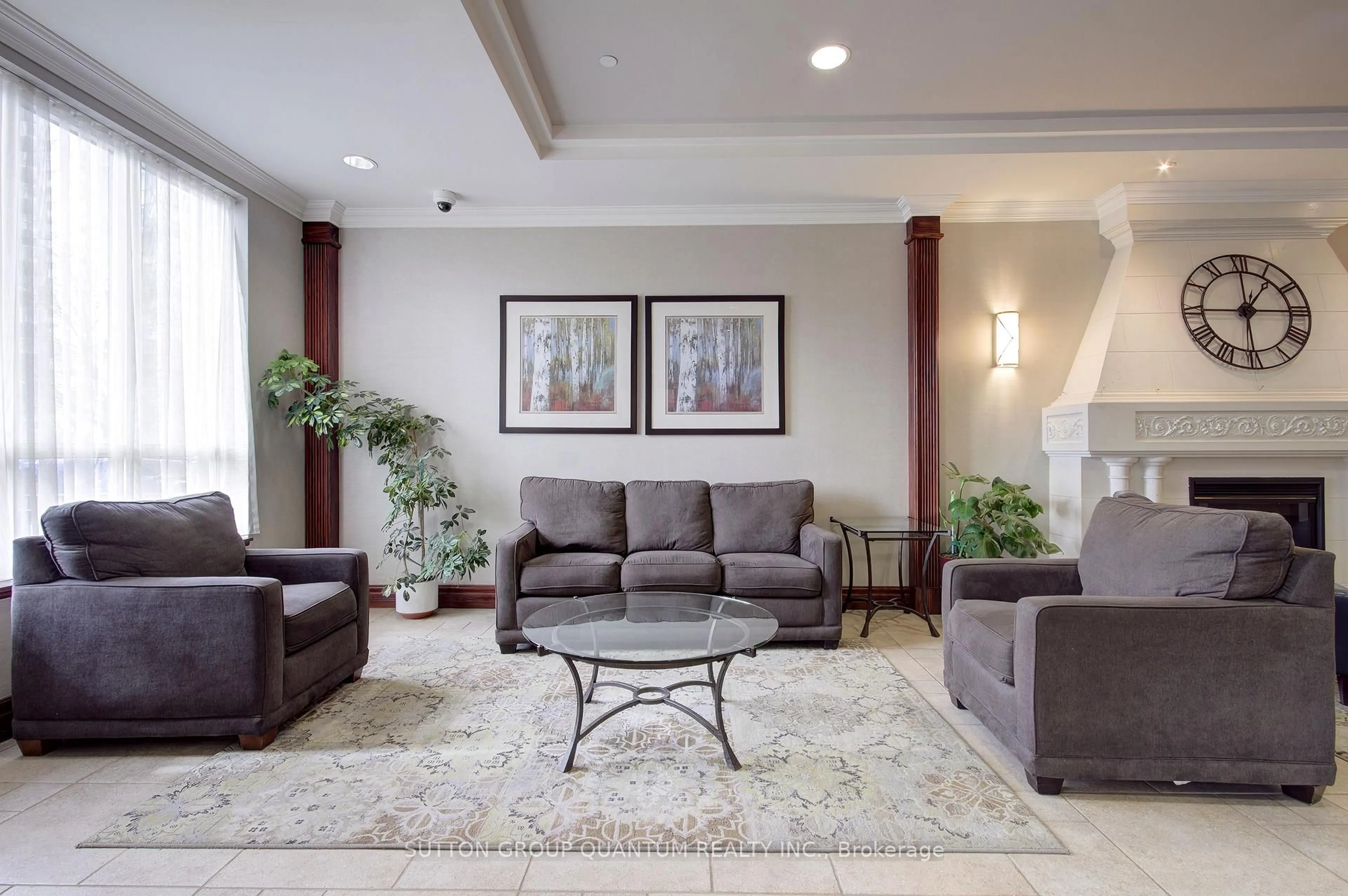 Lobby for 2545 Erin Centre Blvd #301, Mississauga Ontario L5M 6Z9