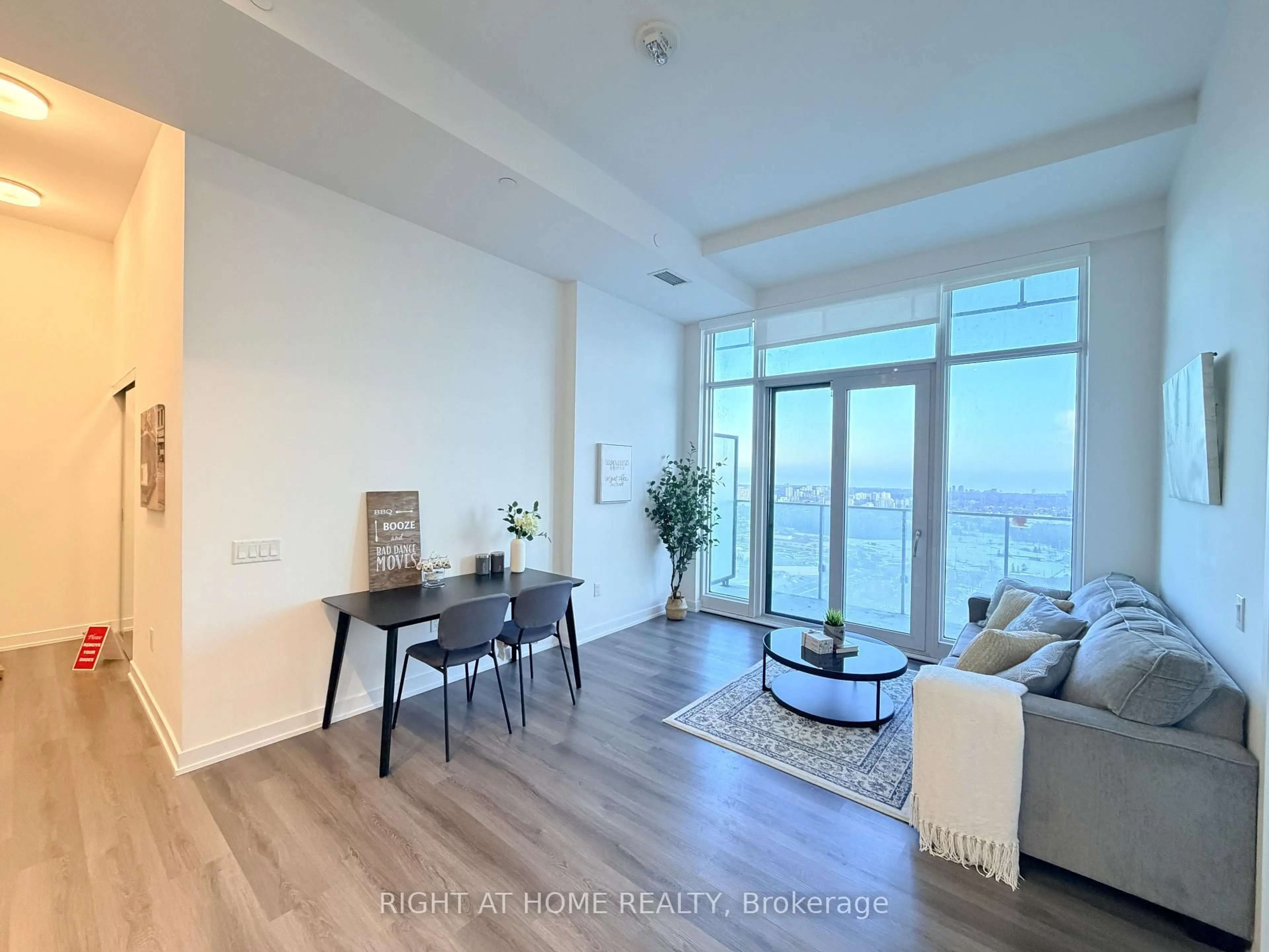 A pic of a room for 3883 Quartz Rd #2505, Mississauga Ontario L5B 0M4