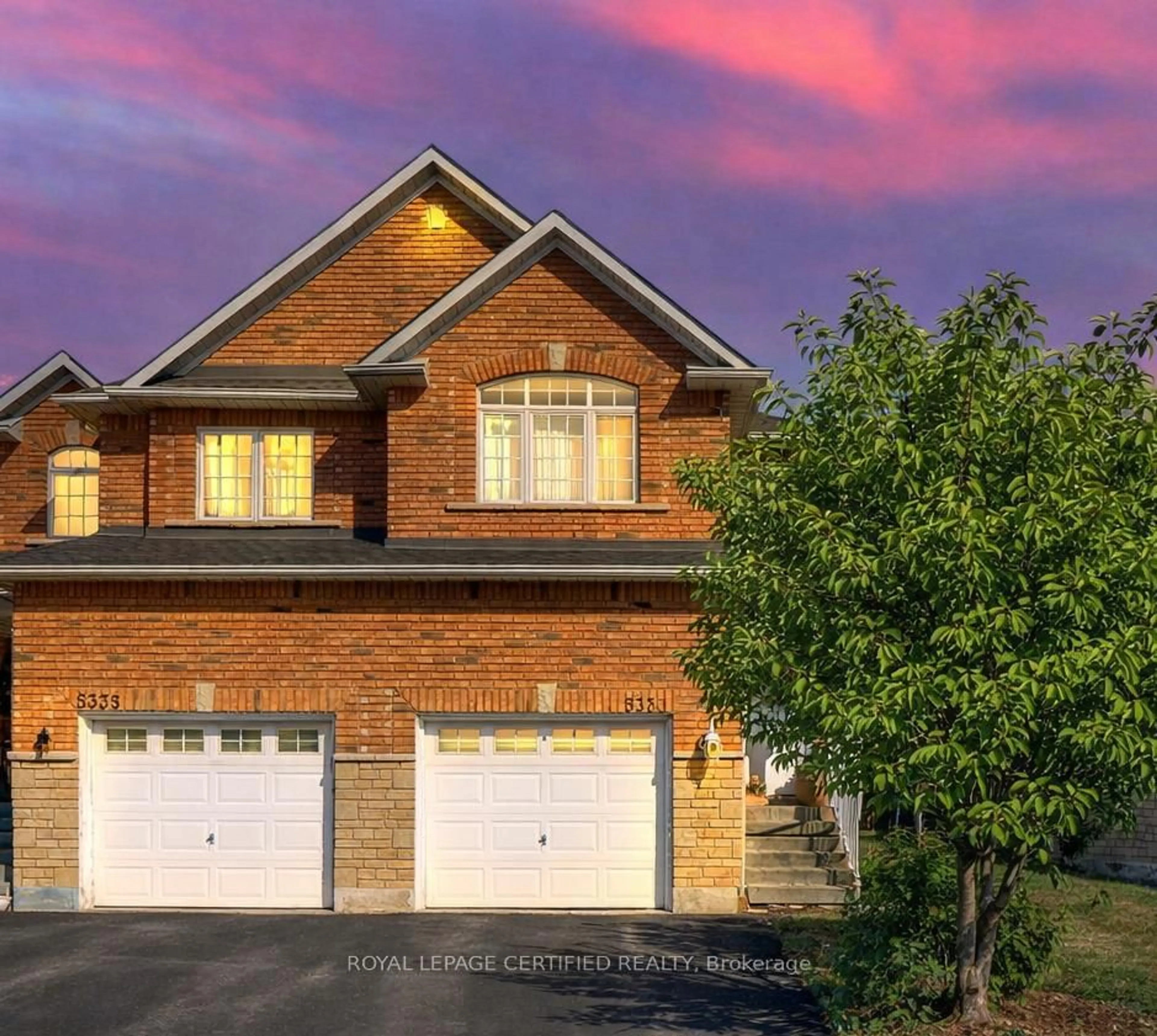 Home with brick exterior material, street for 5333 Hollypoint Ave, Mississauga Ontario L5V 2L2