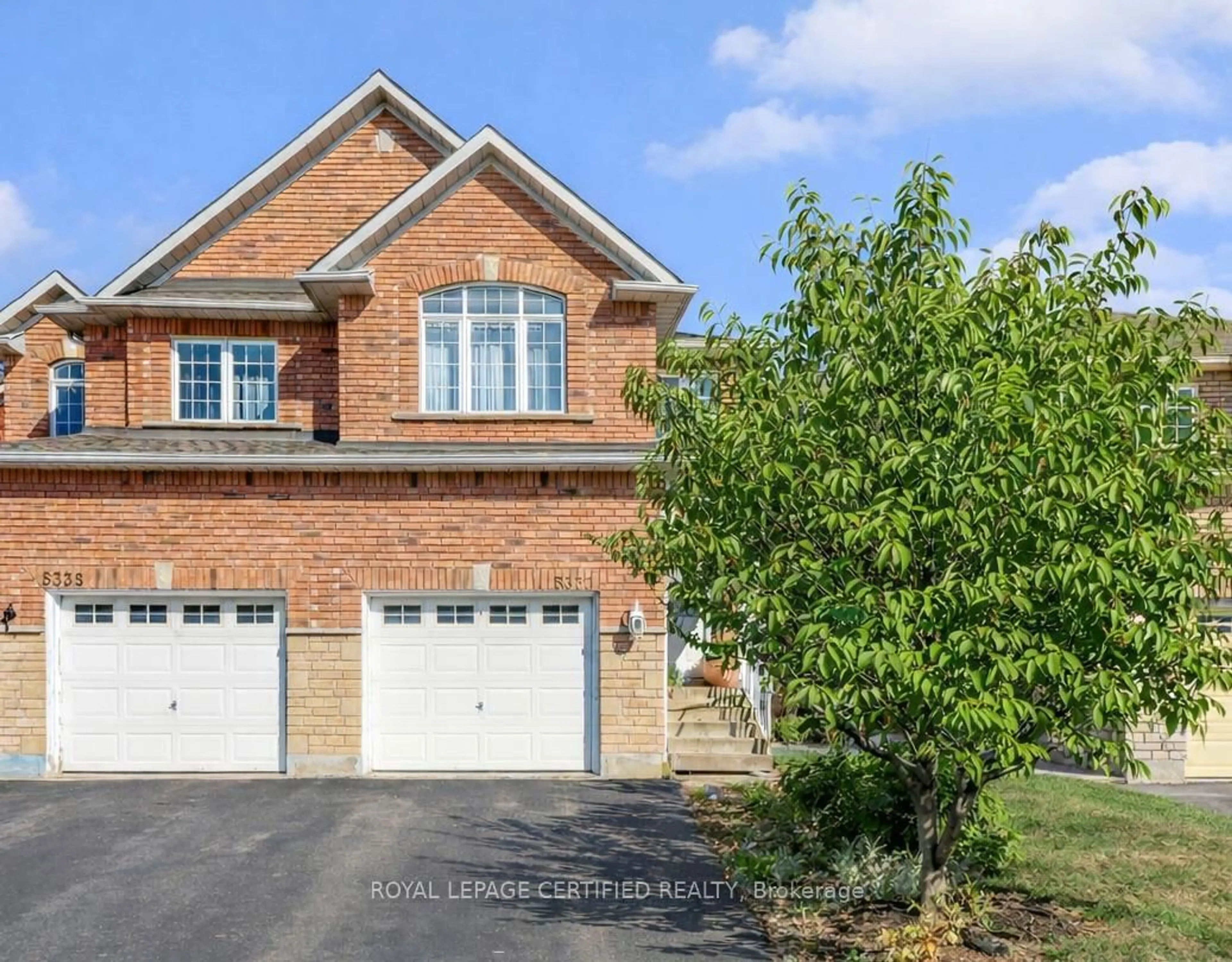 Home with brick exterior material, street for 5333 Hollypoint Ave, Mississauga Ontario L5V 2L2
