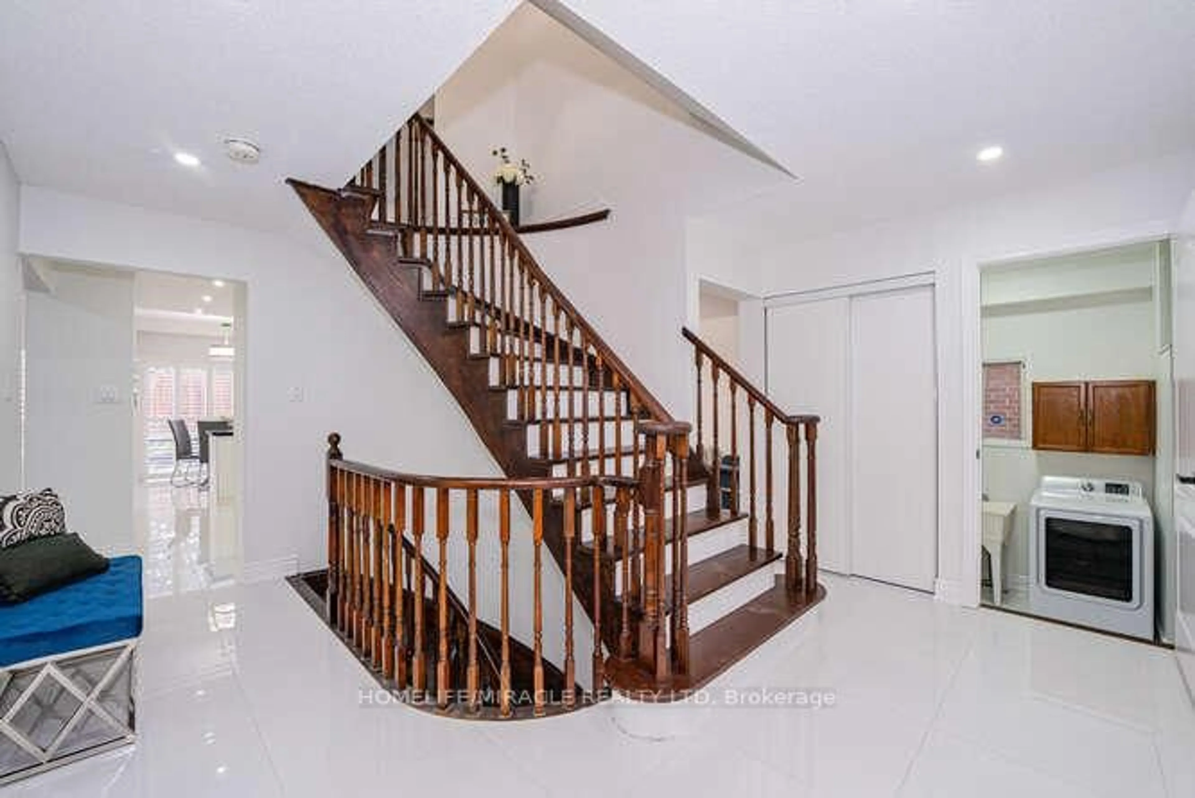 Unknown for 14 Conover Crt, Brampton Ontario L6Y 3J5