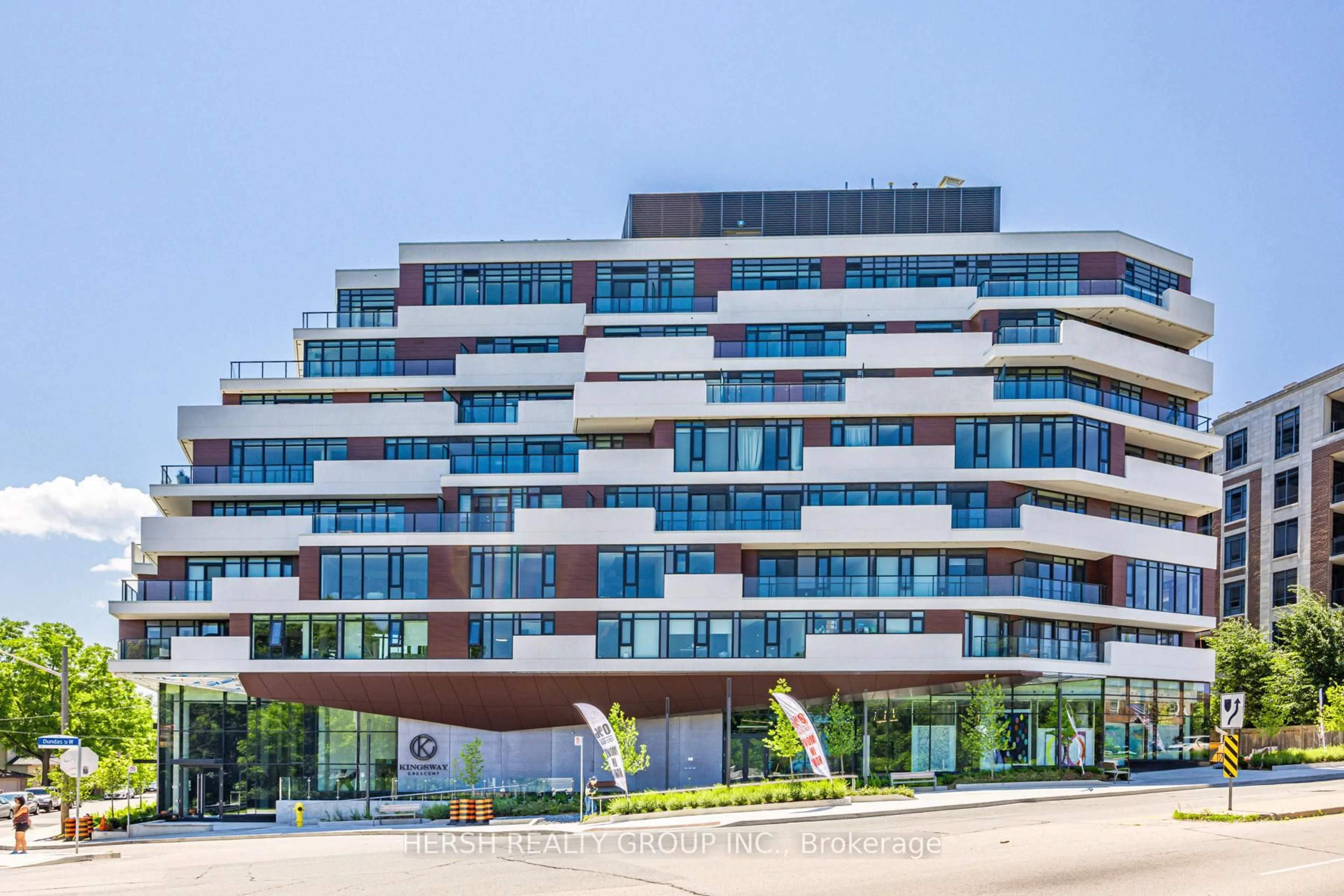 Indoor foyer for 160 Kingsway Cres #312, Toronto Ontario M8X 2S4